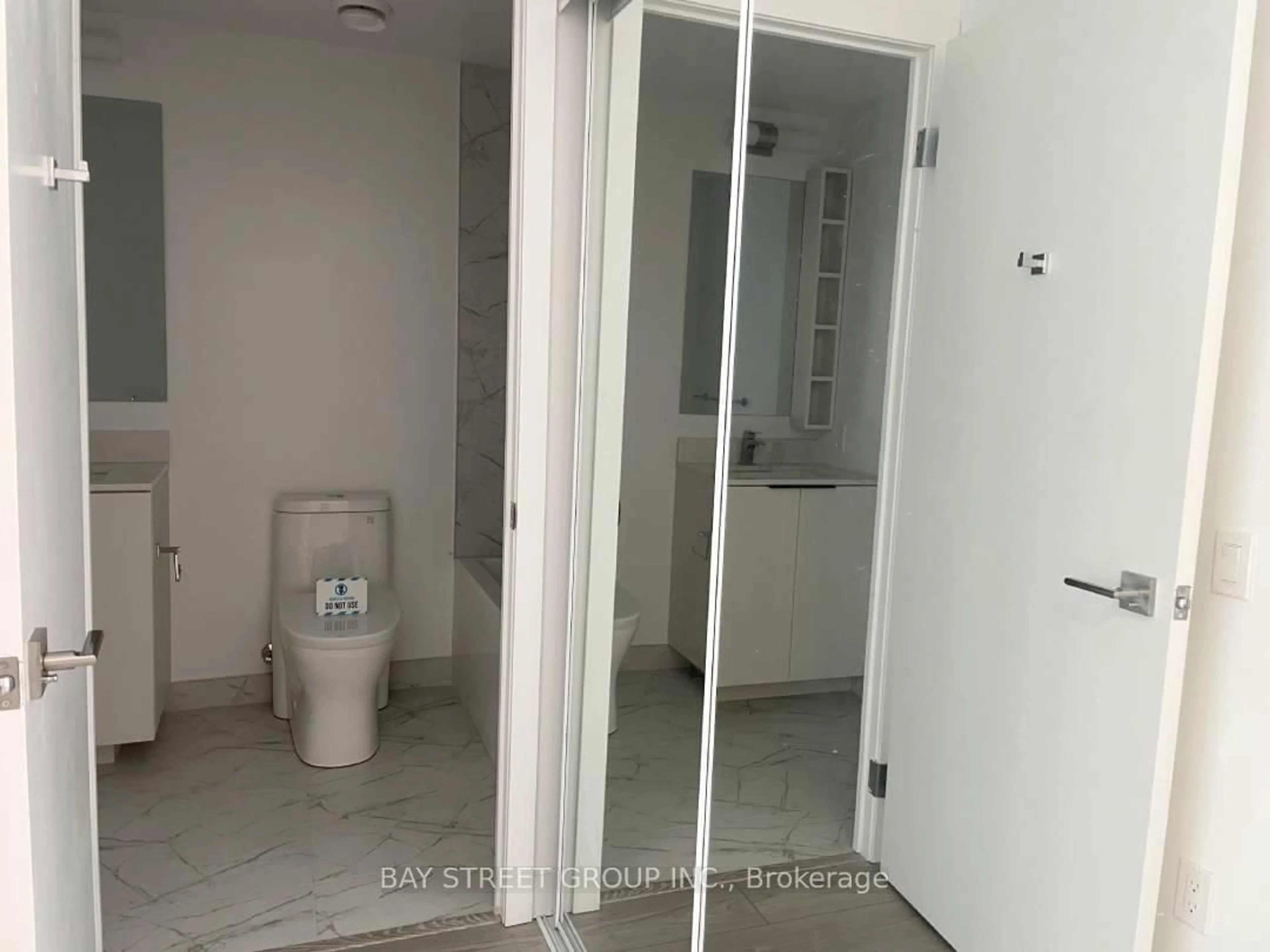 A pic of a room for 82 Dalhousie St #2005, Toronto Ontario M5B 0C5