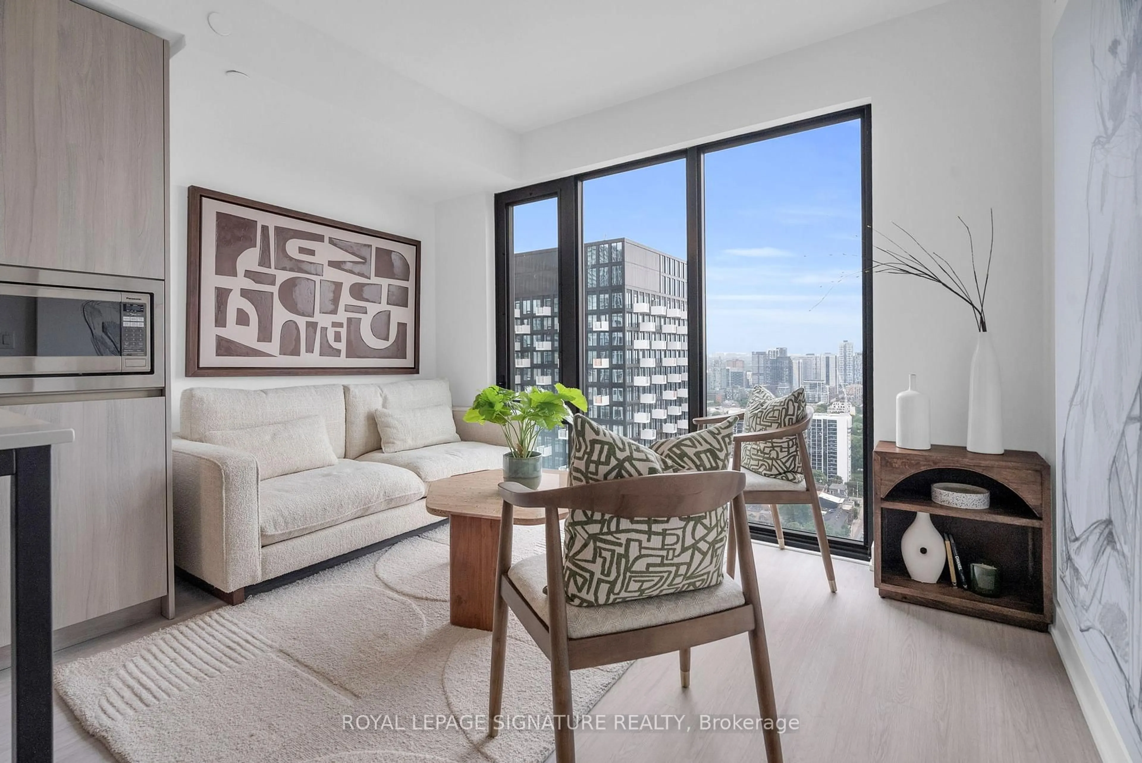 Living room with furniture, unknown for 47 Mutual St #3106, Toronto Ontario M5B 0C6