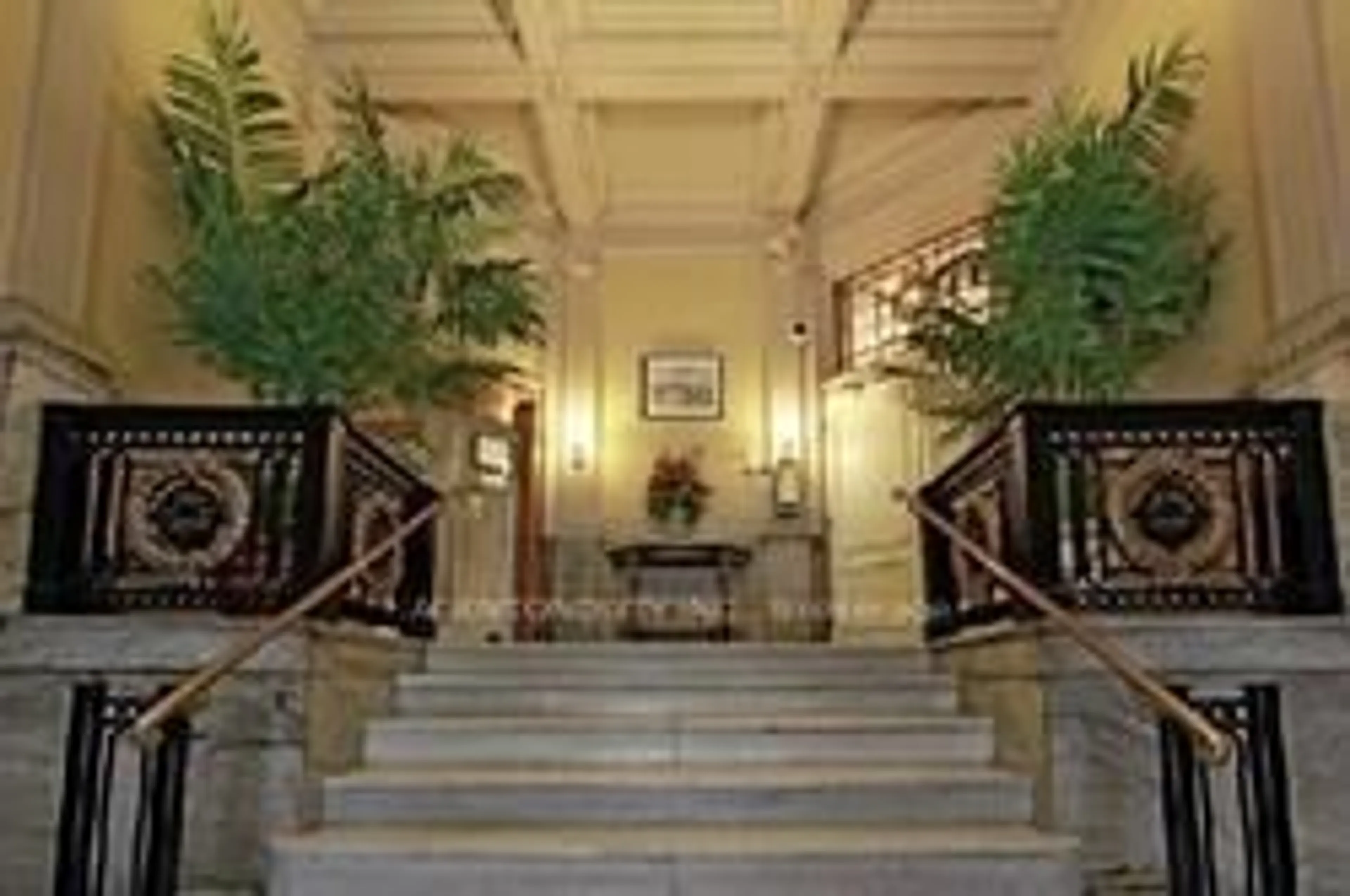 Lobby for 73 Richmond St #407, Toronto Ontario M5H 4E8