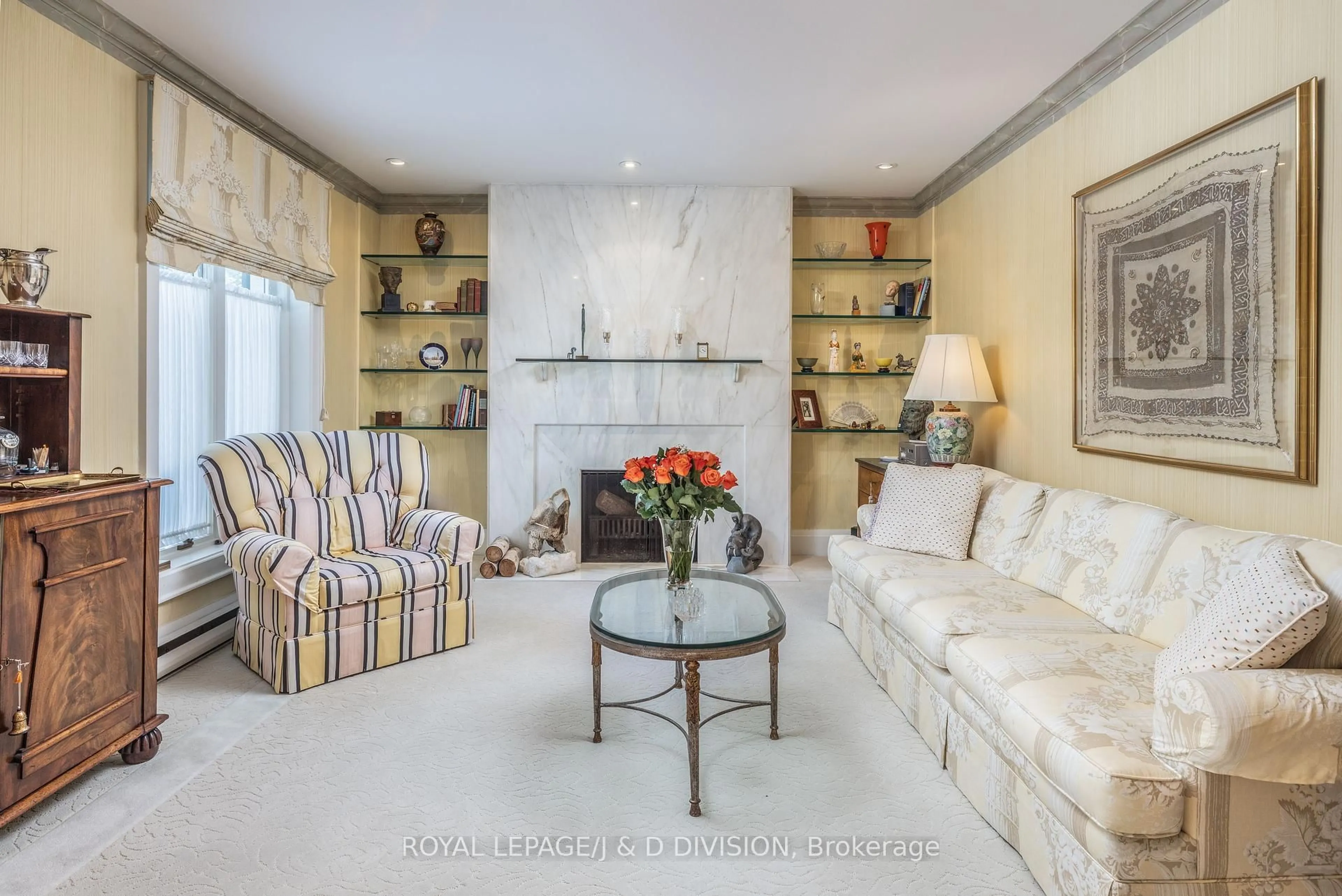 Living room with furniture, ceramic/tile floor for 105 Dawlish Ave, Toronto Ontario M4N 1H4