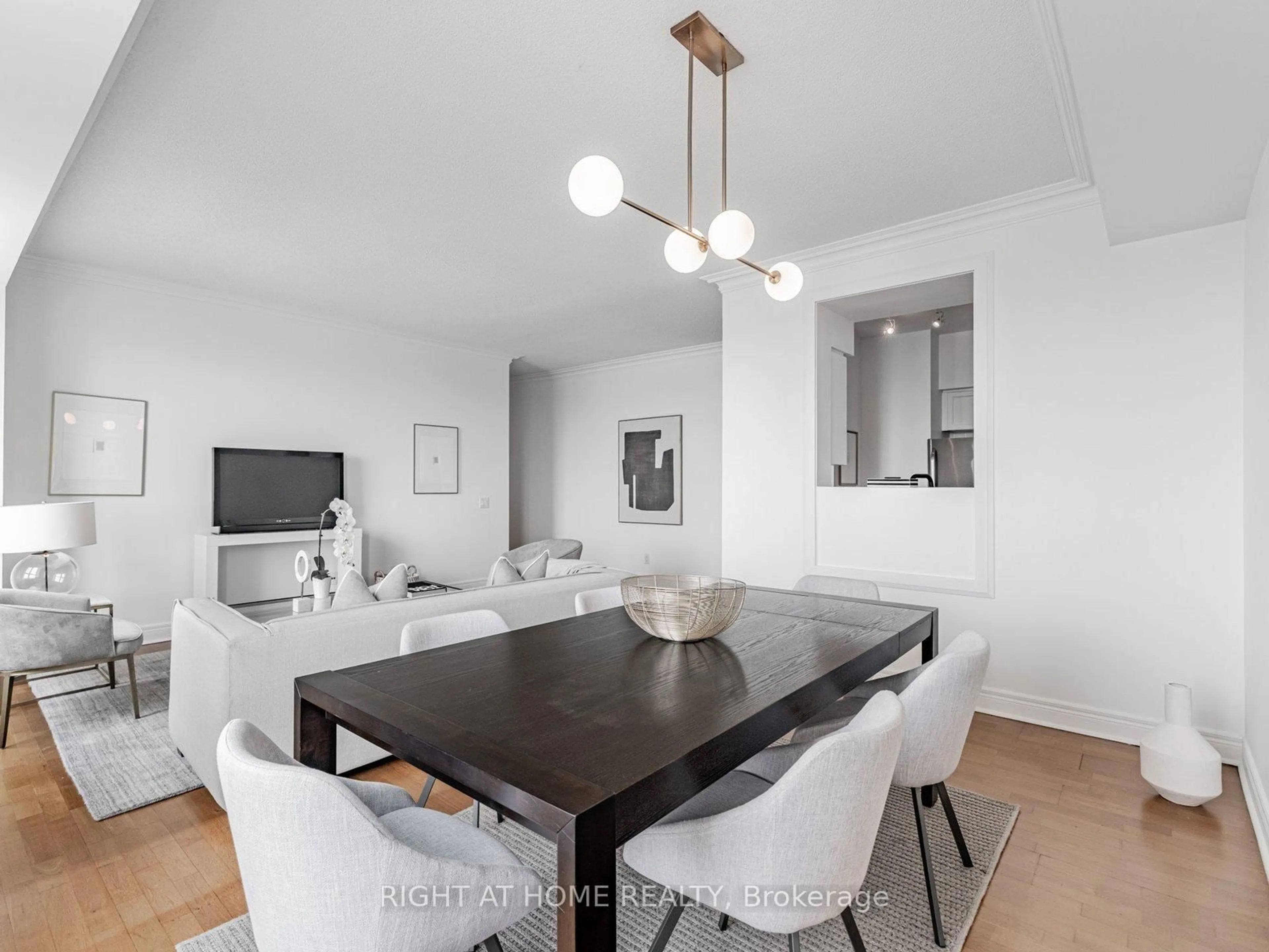 Dining room, unknown for 1 Clairtrell Rd #RG1, Toronto Ontario M2N 7H6