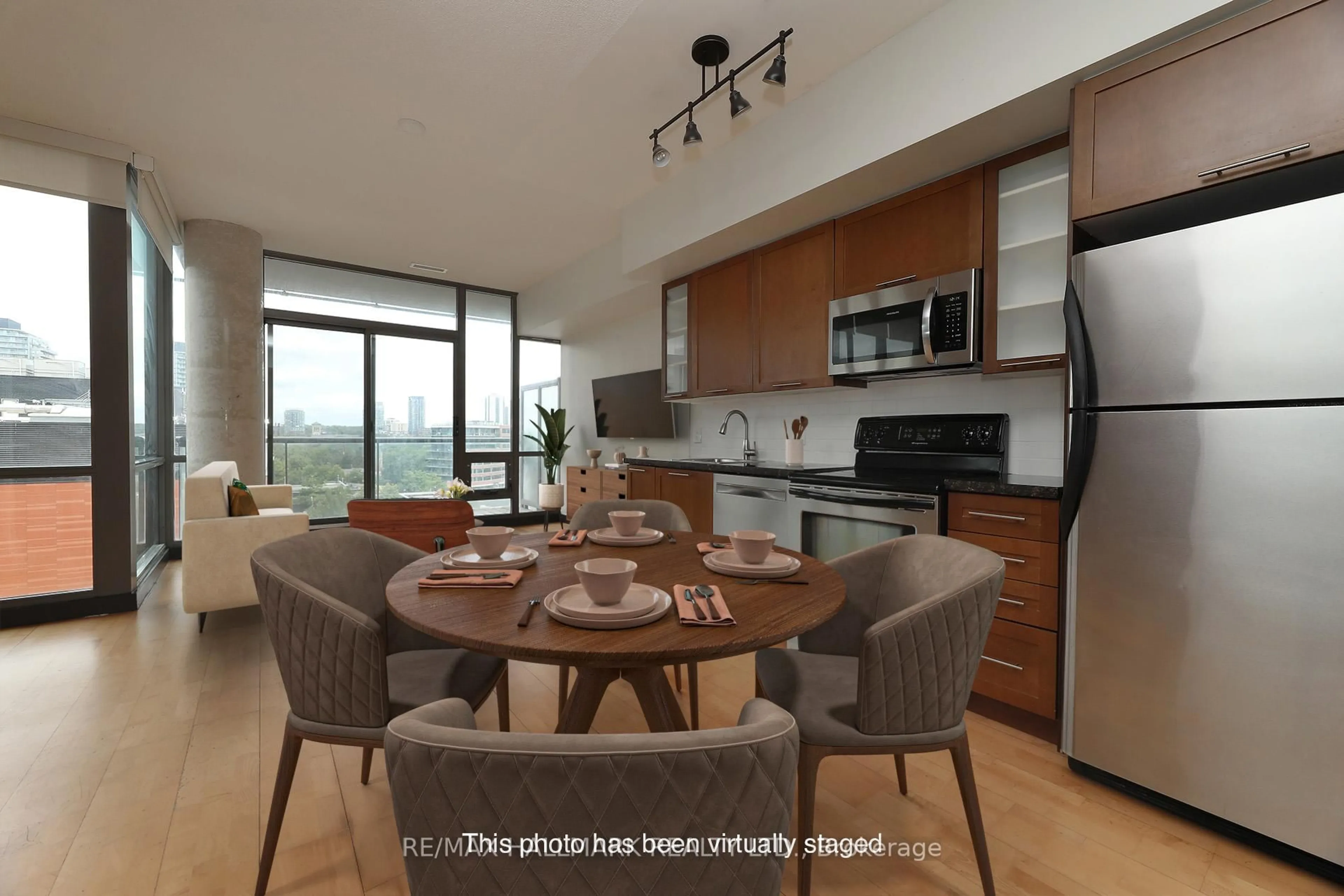 Open concept kitchen, unknown for 33 Mill St #817, Toronto Ontario M5A 3R3