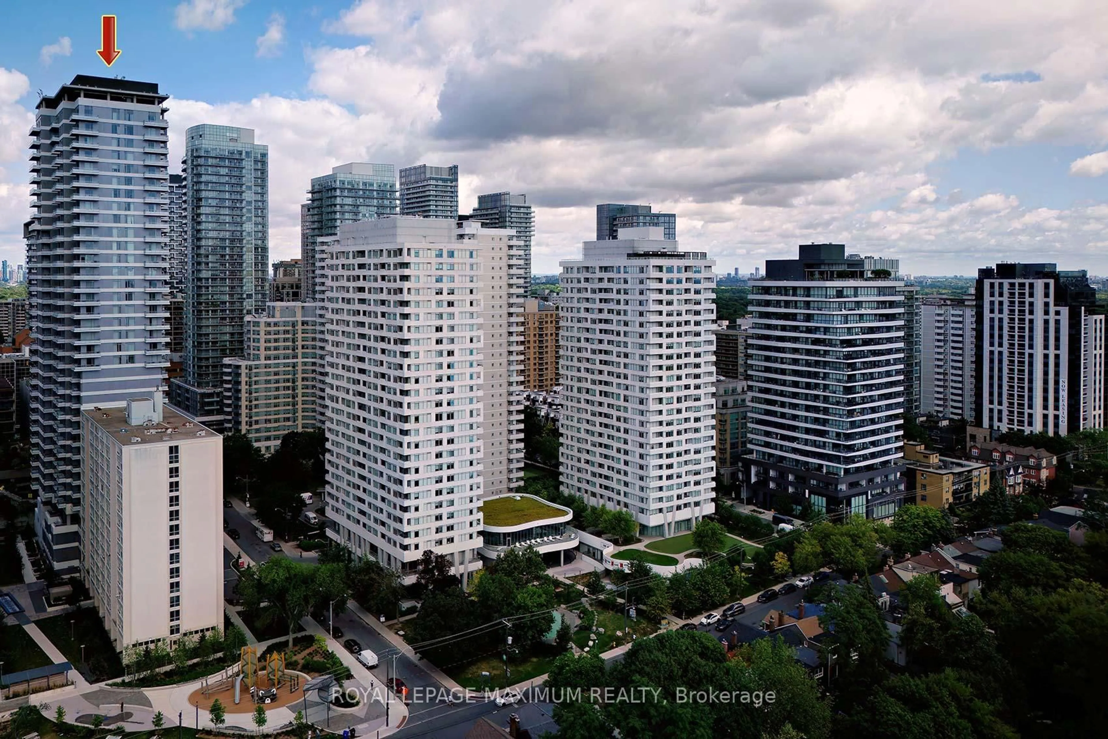 A pic from outside/outdoor area/front of a property/back of a property/a pic from drone, city buildings view from balcony for 50 Dunfield Ave #719, Toronto Ontario M4S 3A4
