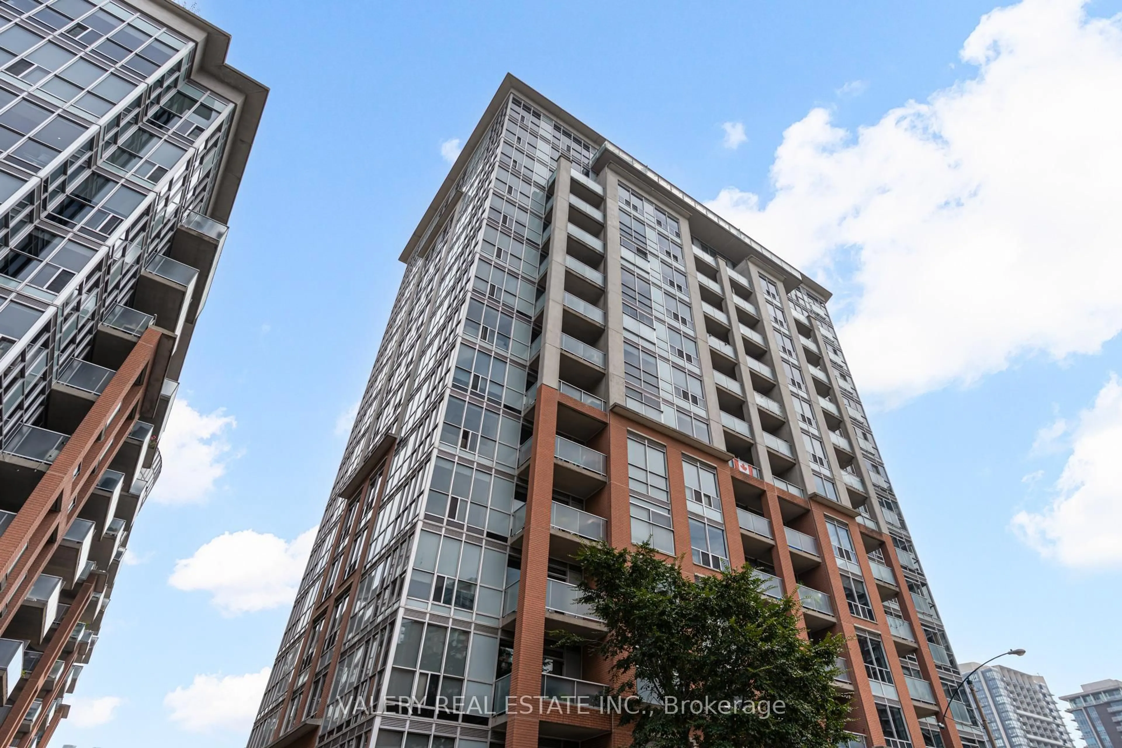 Unknown for 1 Shaw St #315, Toronto Ontario M6K 0A1