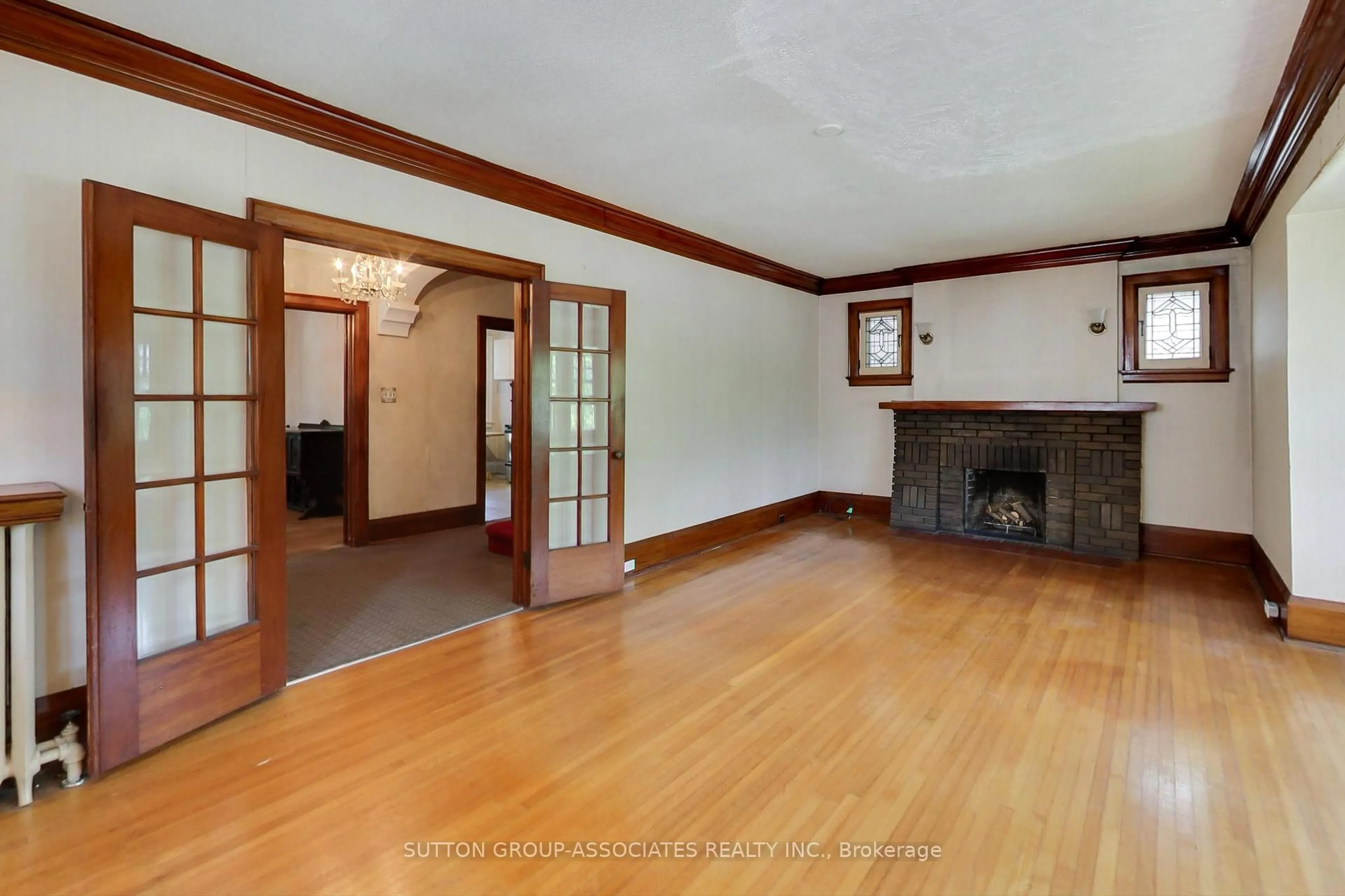 A pic of a room for 64 Burnside Dr, Toronto Ontario M6G 2M8