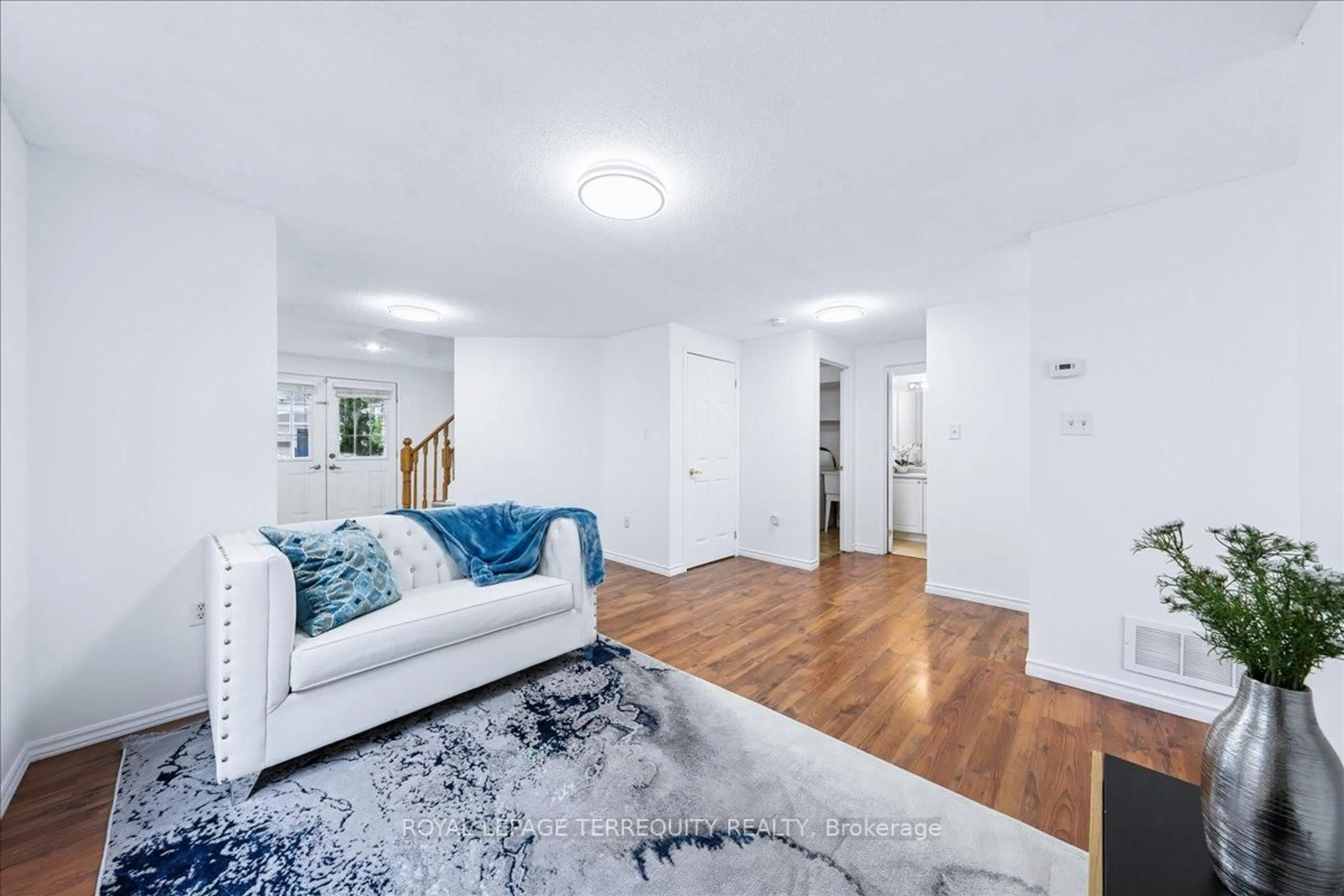 Living room with furniture, unknown for 3 Navy Wharf Crt #2805, Toronto Ontario M5V 3V1