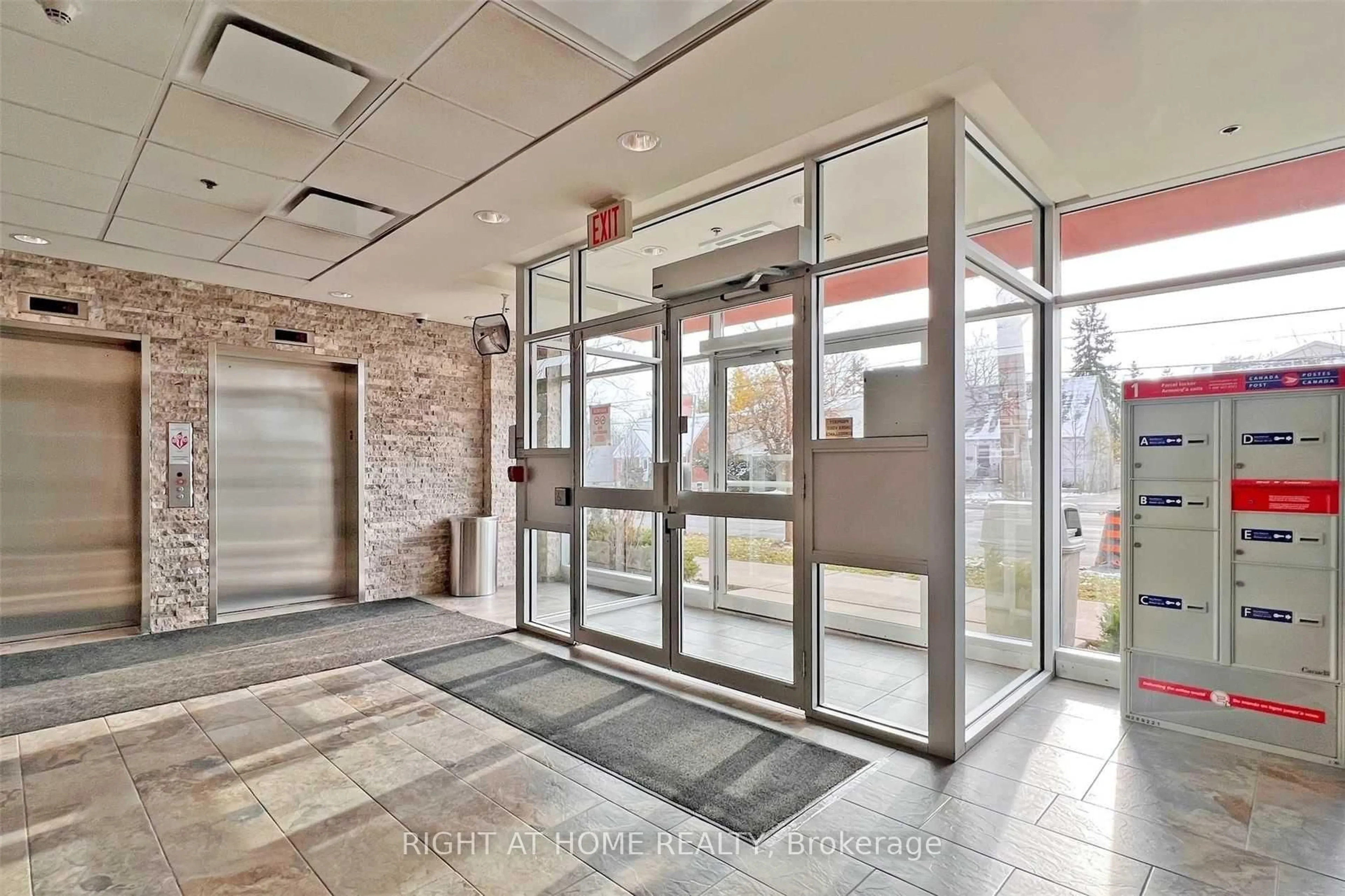 Indoor foyer for 222 Finch Ave #301, Toronto Ontario M2R 1M6