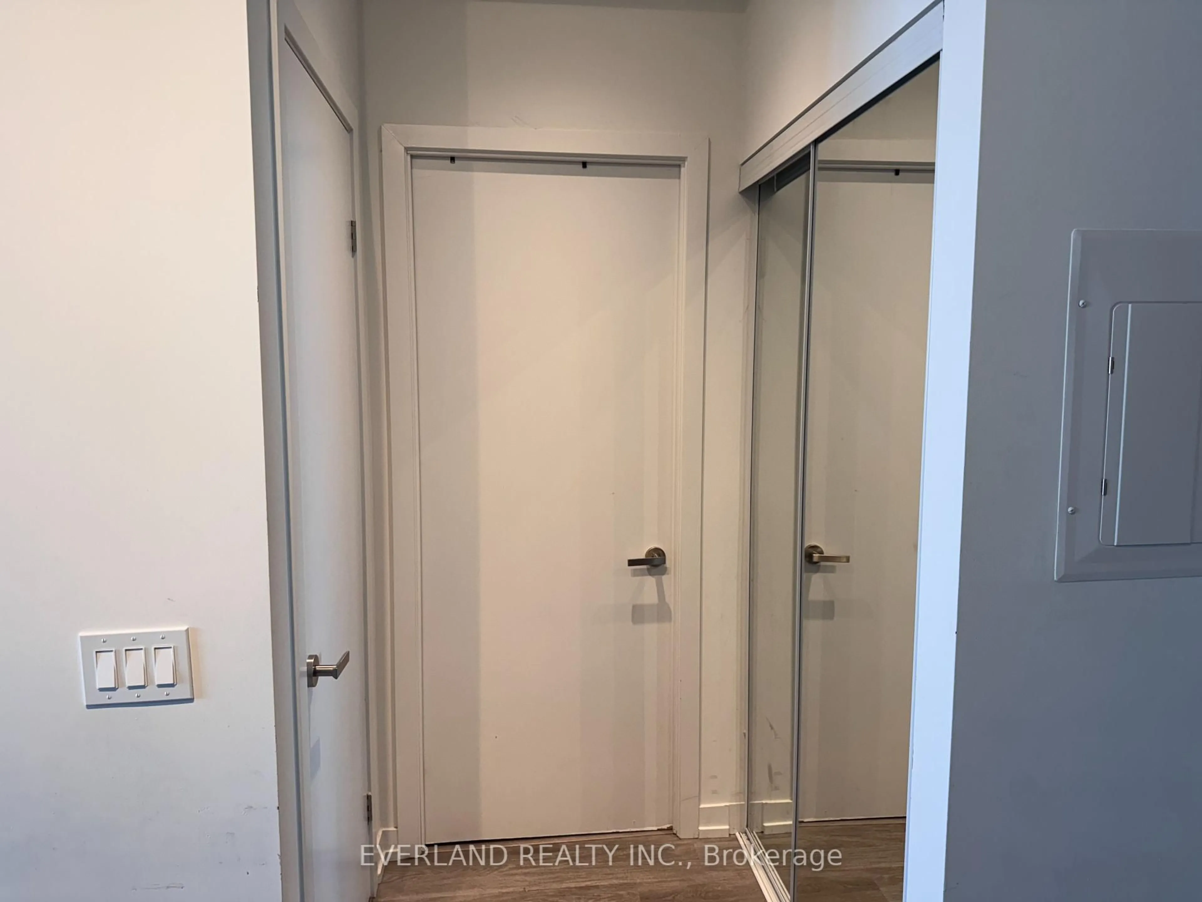 Unknown for 55 Cooper St #7007, Toronto Ontario M5E 0G1