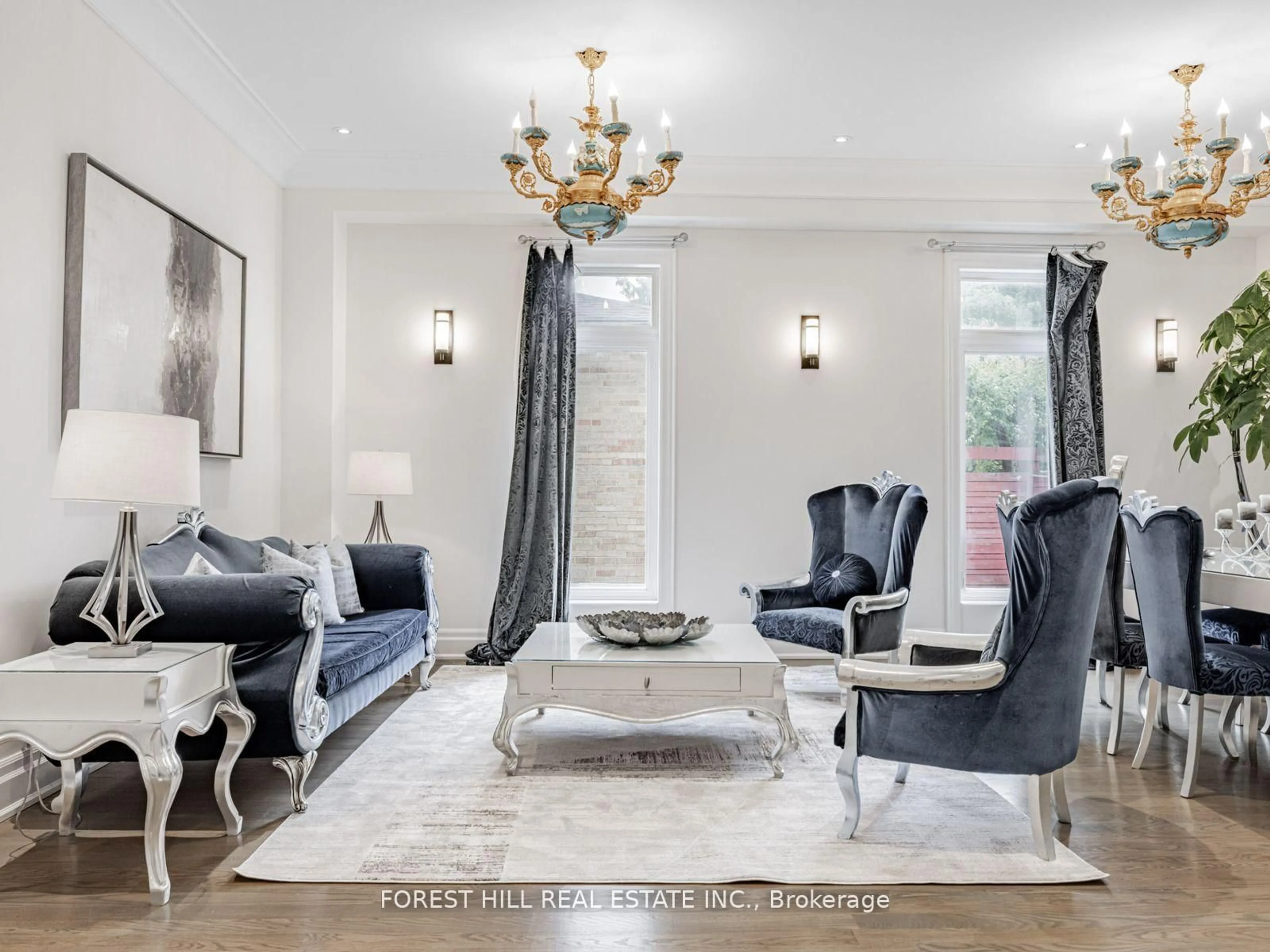 Living room with furniture, unknown for 331 Connaught Ave, Toronto Ontario M2R 2M1