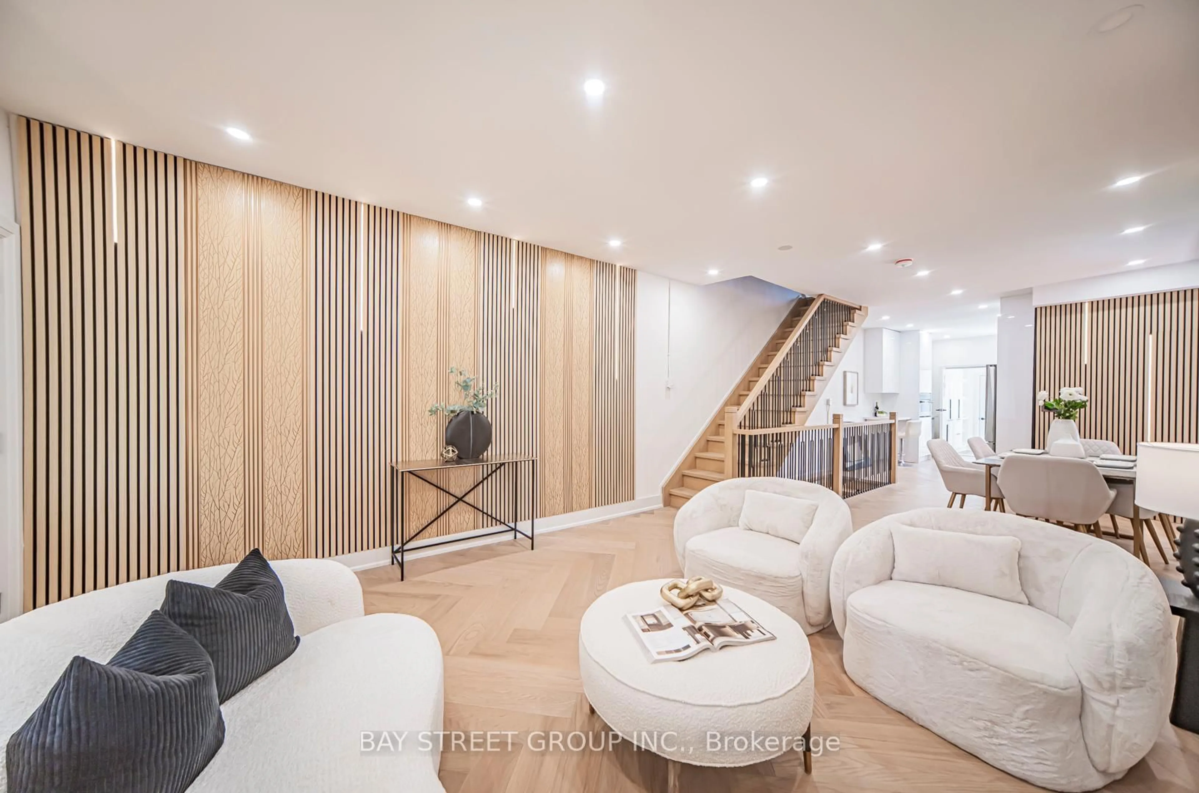 Unknown for 126 Grace St, Toronto Ontario M6J 2S2