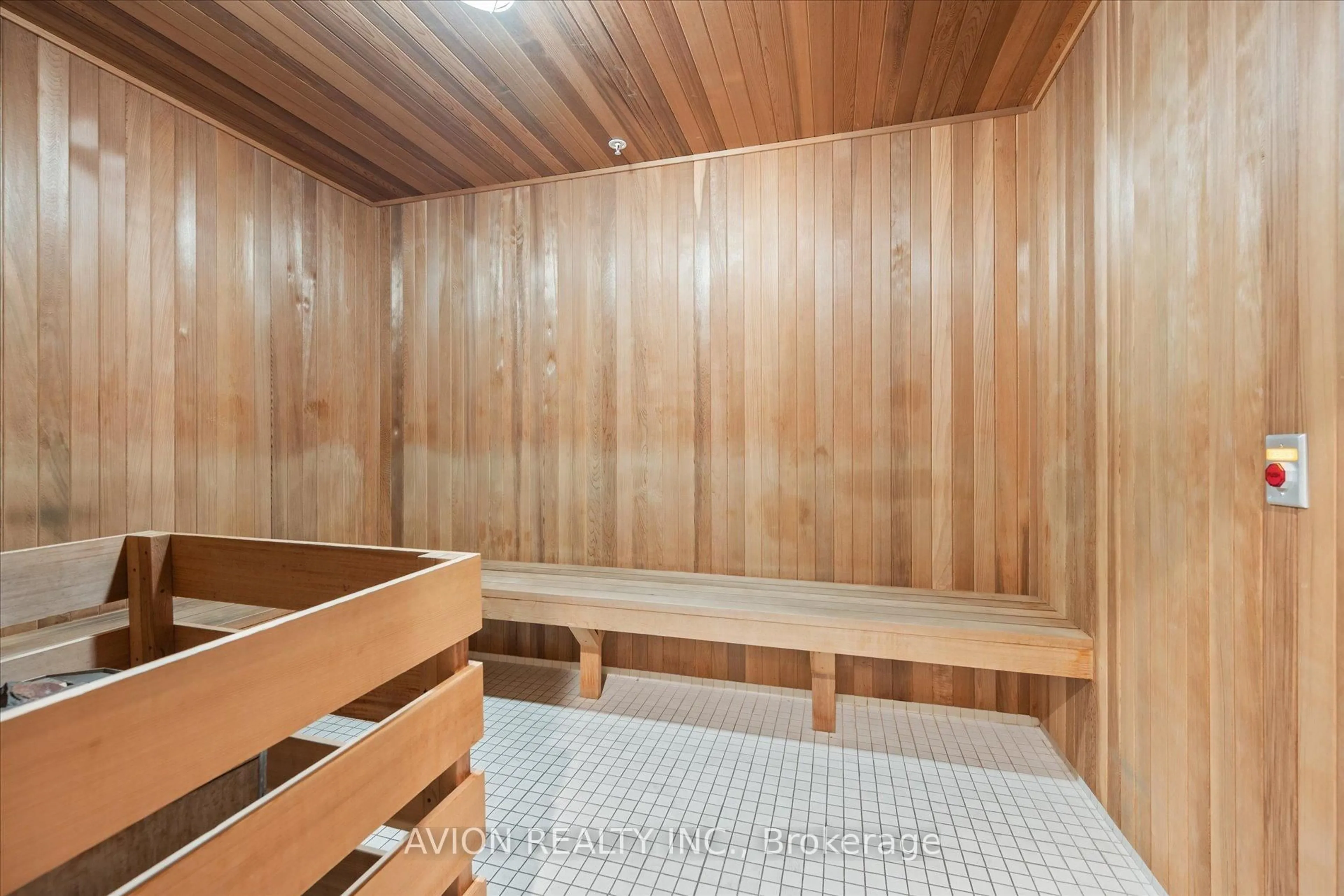 Indoor foyer for 50 Ann O'reilly Rd #808, Toronto Ontario M2J 0A8