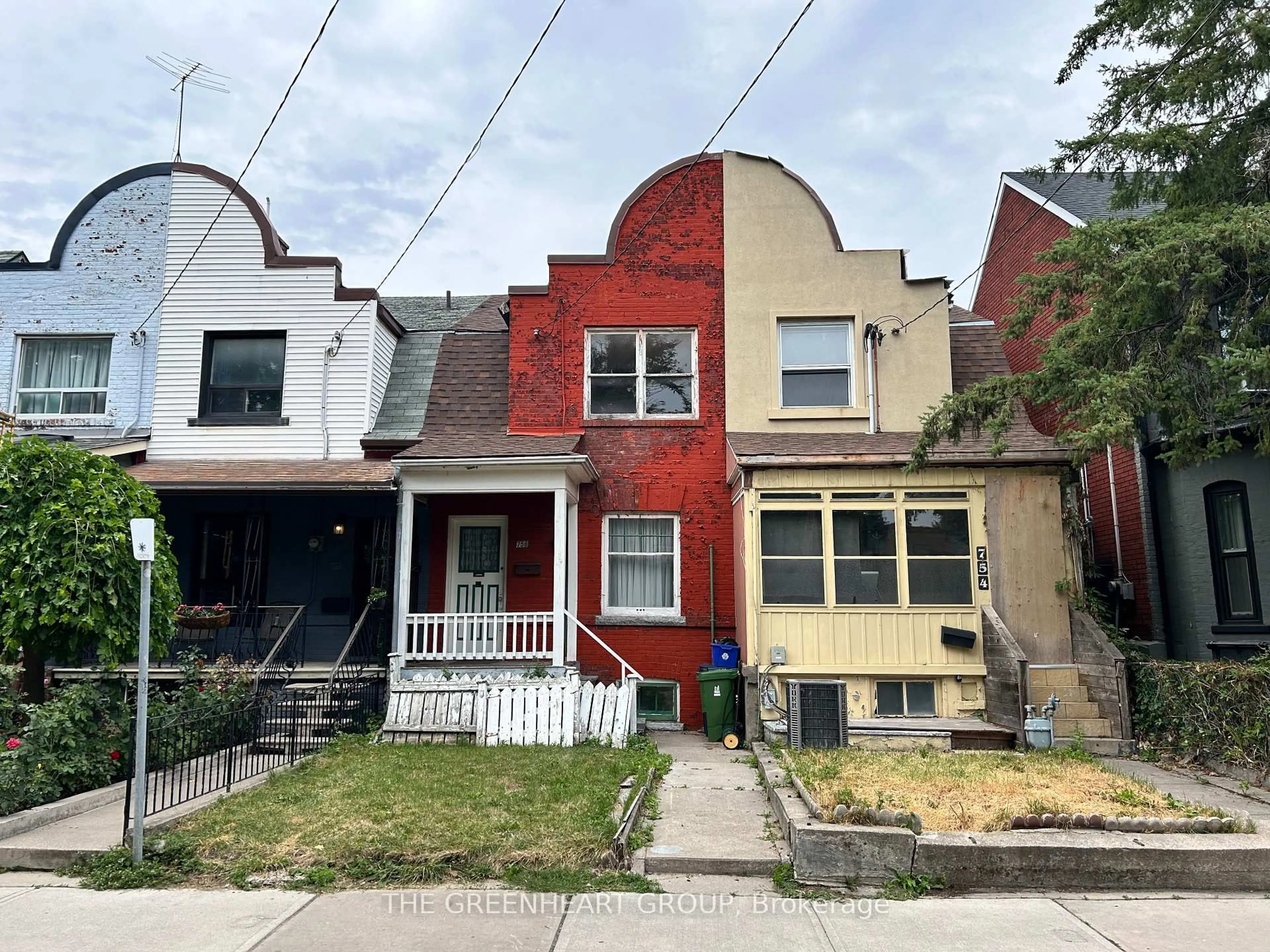 Home with brick exterior material, street for 756 Richmond St, Toronto Ontario M6J 1C5
