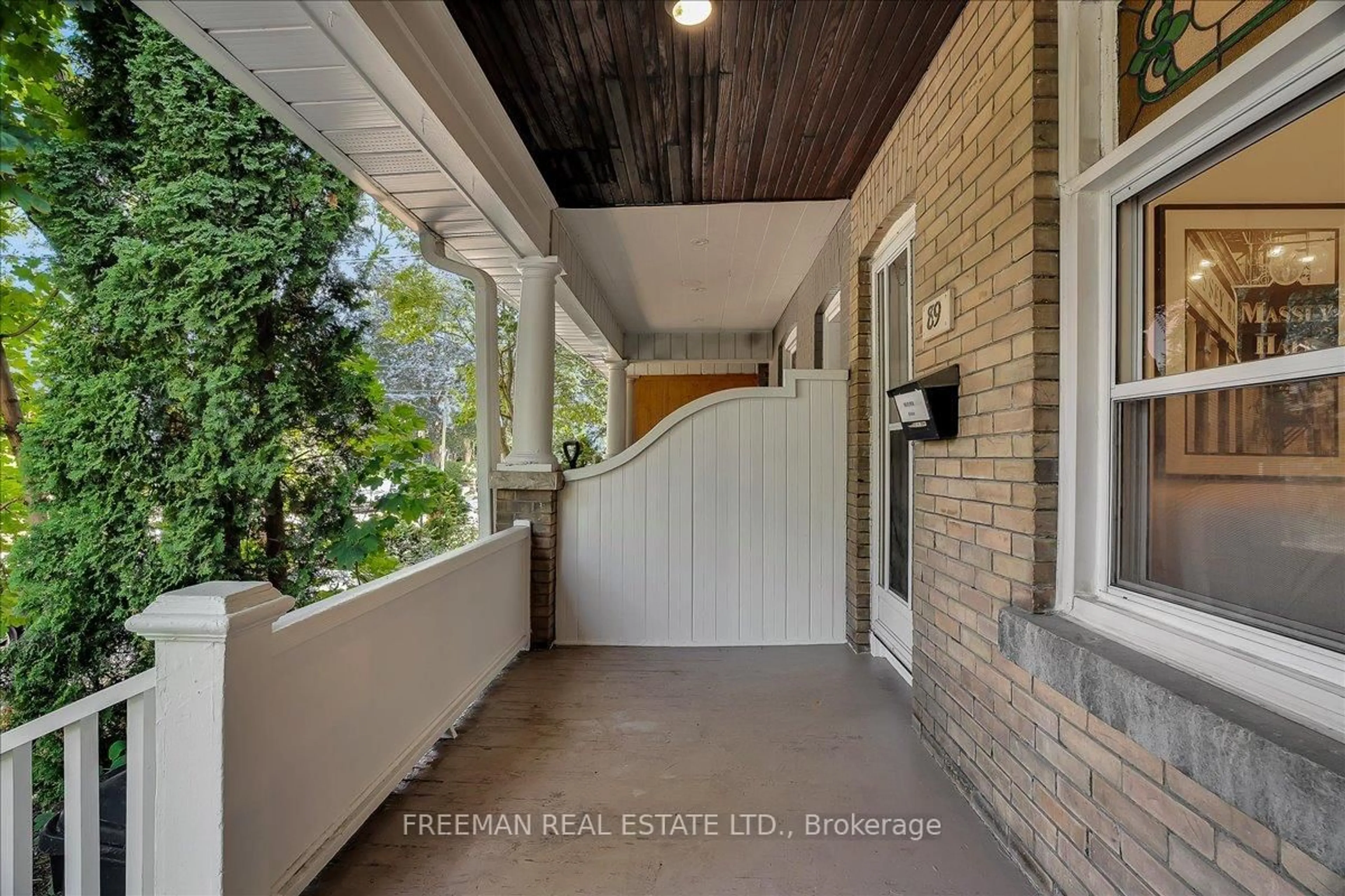 Indoor entryway for 89 Olive Ave, Toronto Ontario M6G 1V2