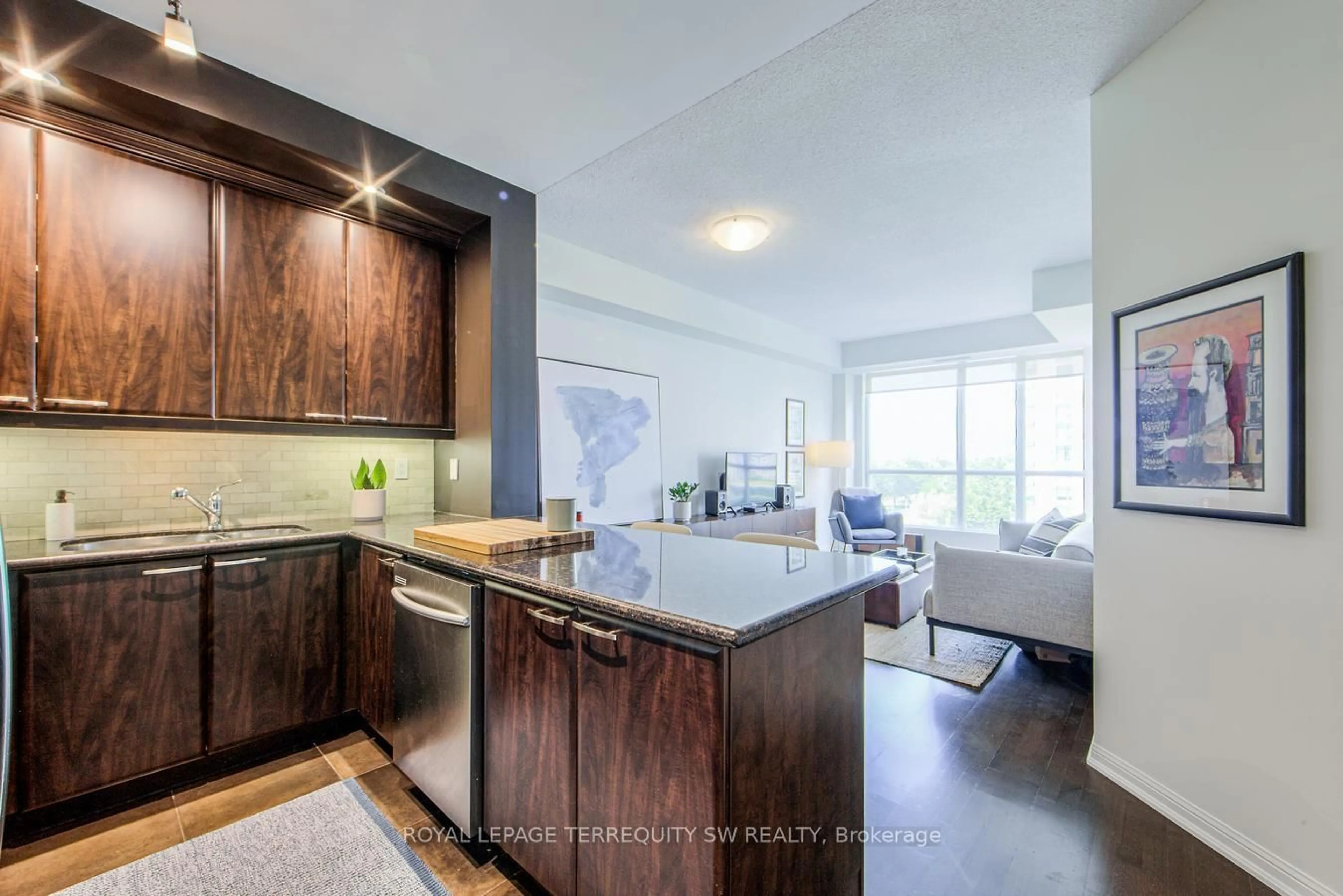 Open concept kitchen, unknown for 628 Fleet St #703, Toronto Ontario M5V 1A8