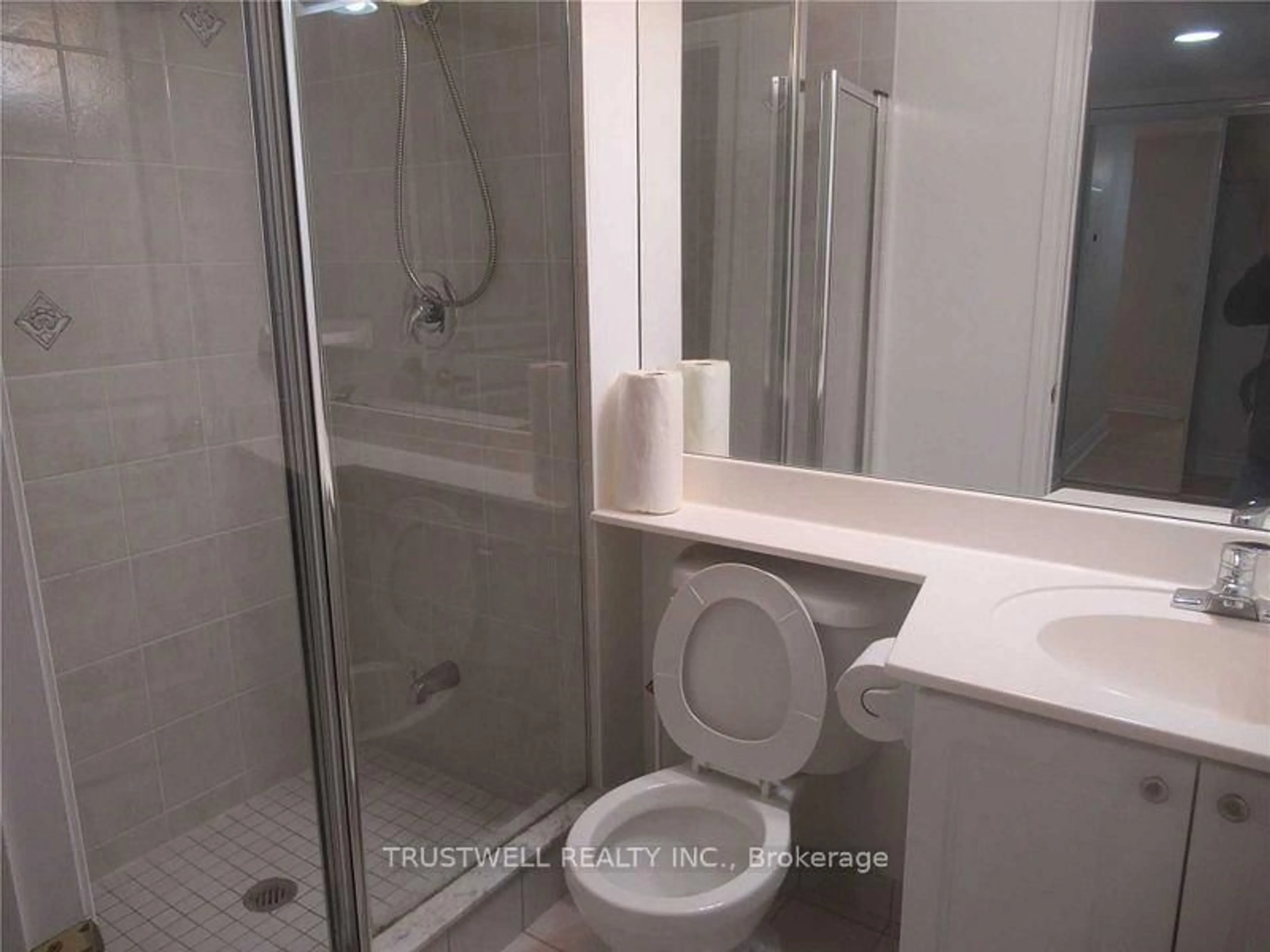 Standard bathroom, unknown for 15 Northtown Way #1618, Toronto Ontario M2N 7A2