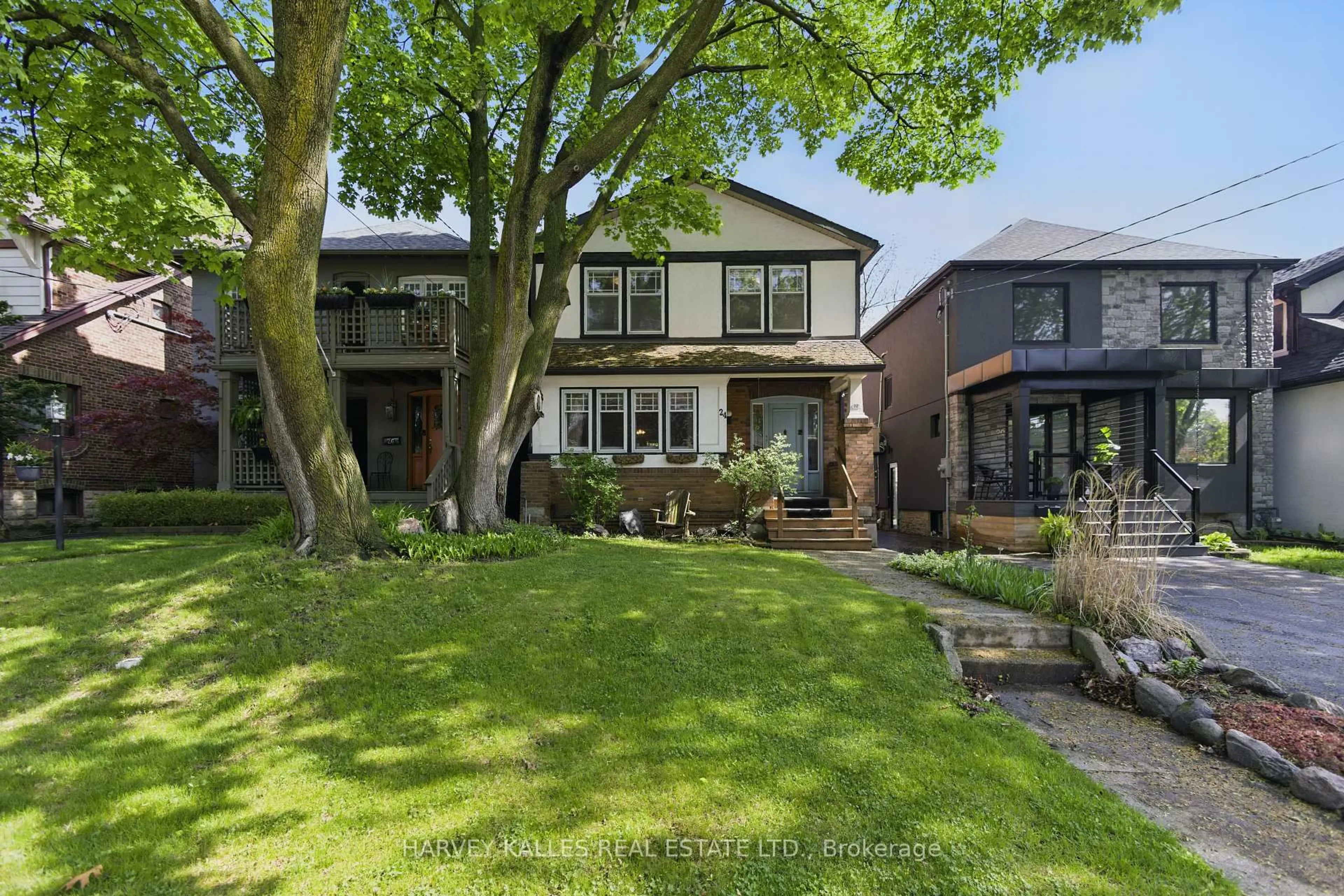 Home with brick exterior material, street for 24 Yonge Blvd, Toronto Ontario M5M 3G5