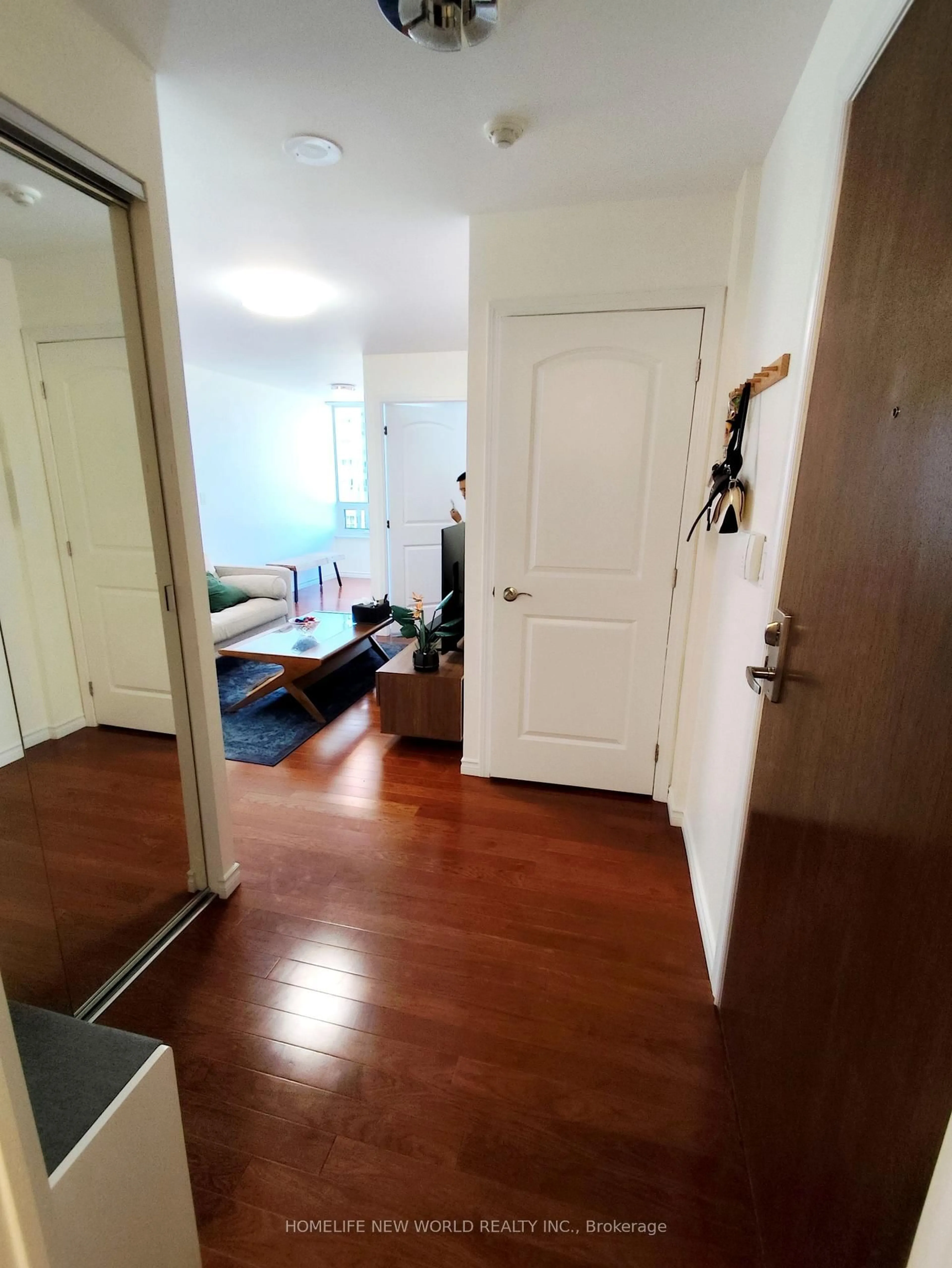 A pic of a room for 35 Hollywood Ave #619, Toronto Ontario M2N 0A9