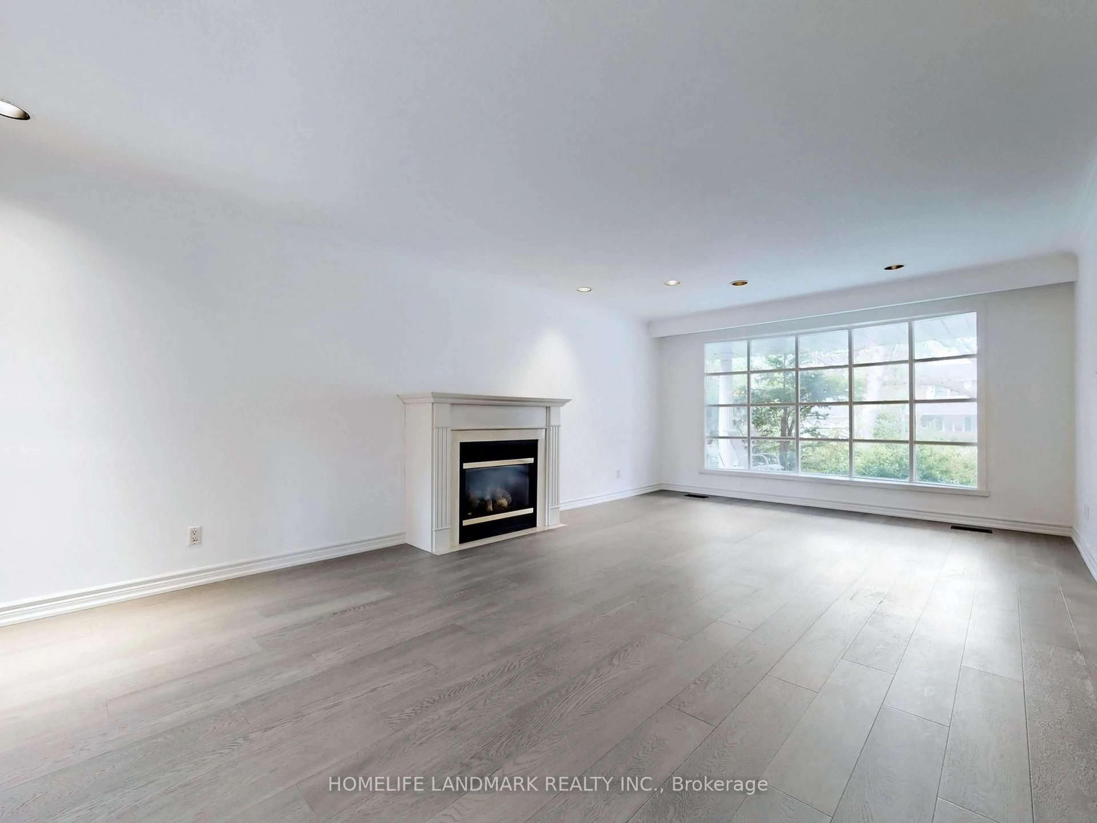 A pic of a room for 714 Conacher Dr, Toronto Ontario M2M 3N6