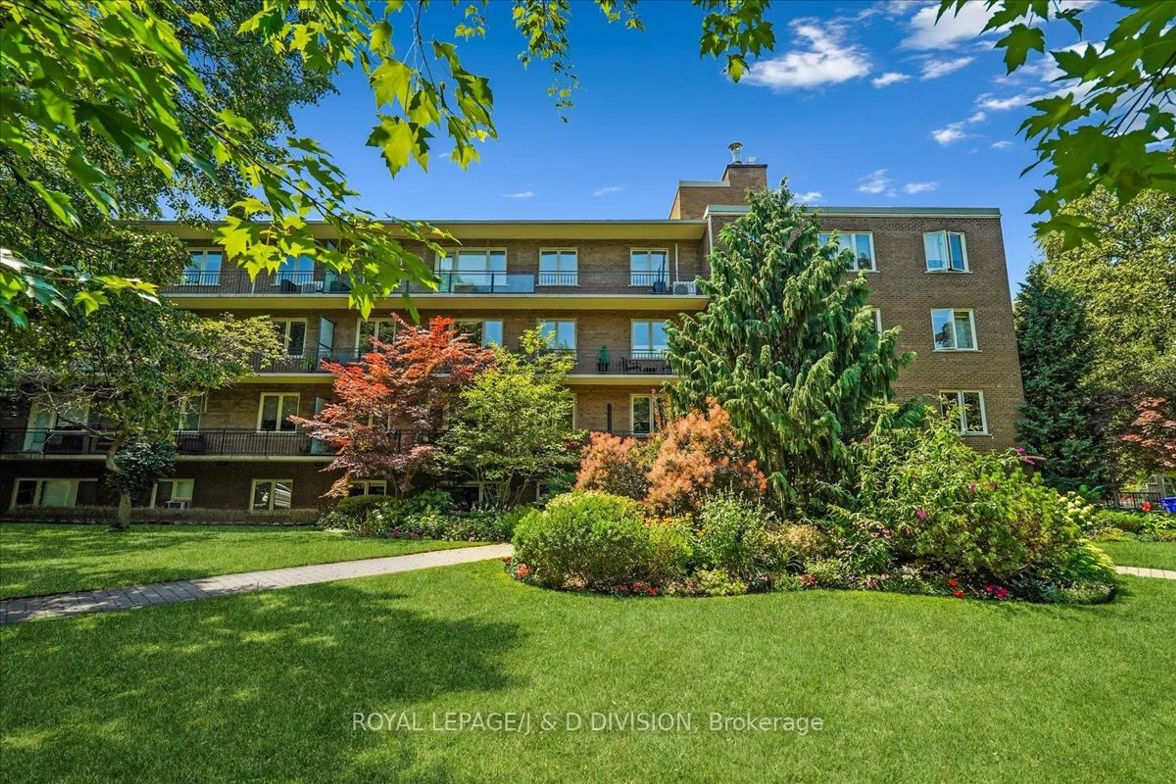 Patio, unknown for 149 South Dr #203, Toronto Ontario M4W 1S3