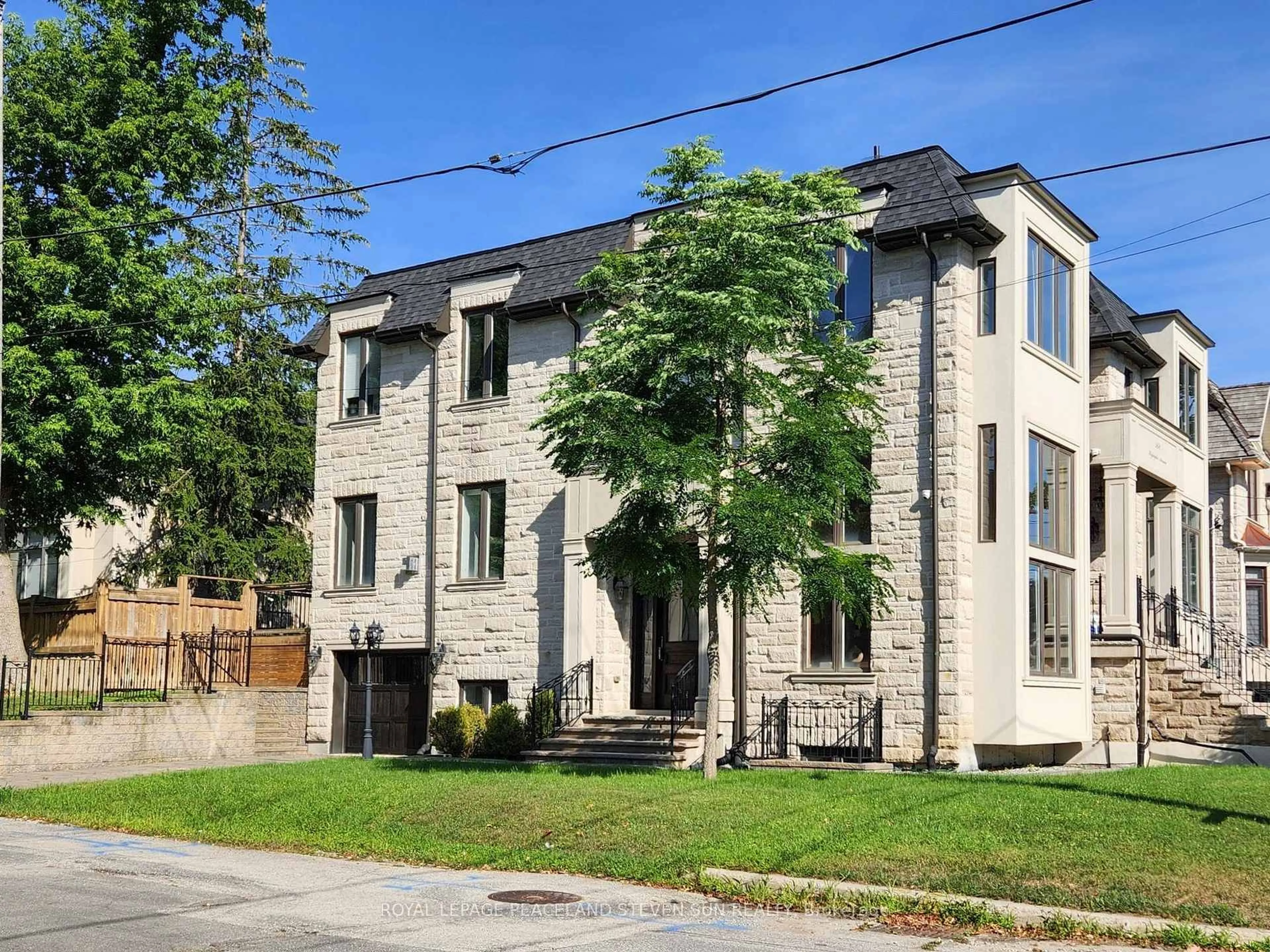 Home with brick exterior material, street for 168 Highgate Ave, Toronto Ontario M2N 5H1