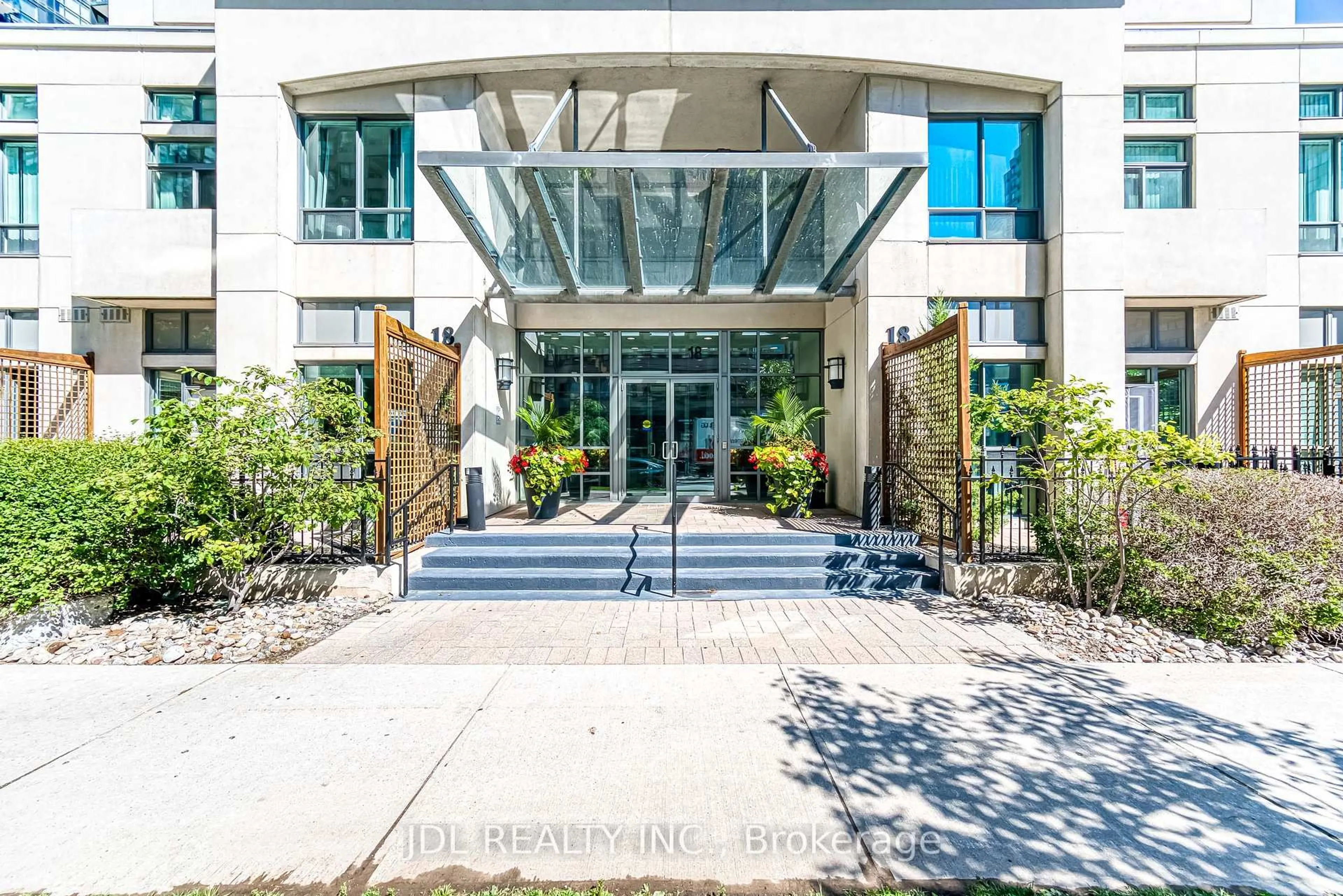 Indoor foyer for 18 Spring Garden Ave #3706, Toronto Ontario M2N 7M2