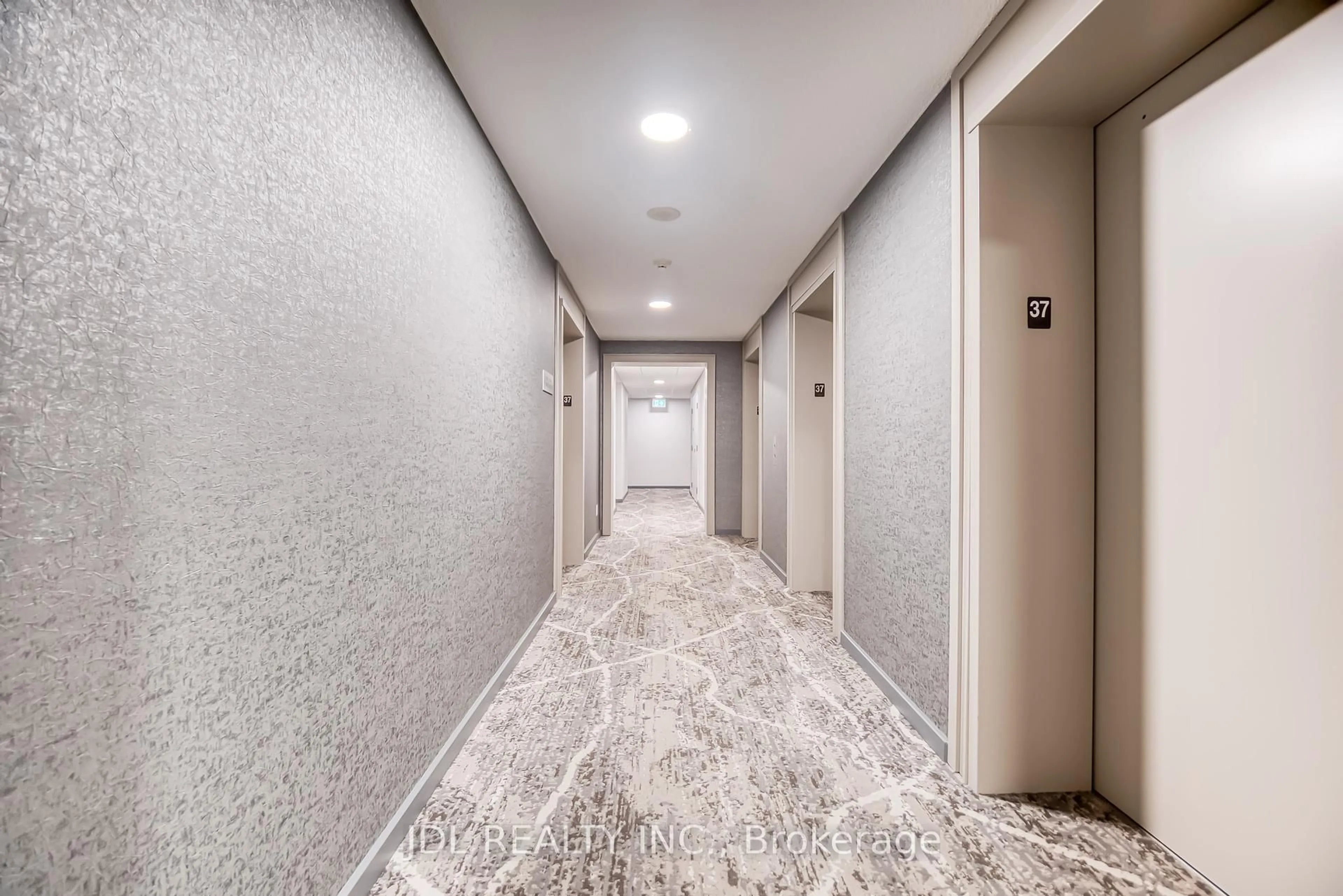Indoor foyer for 18 Spring Garden Ave #3706, Toronto Ontario M2N 7M2