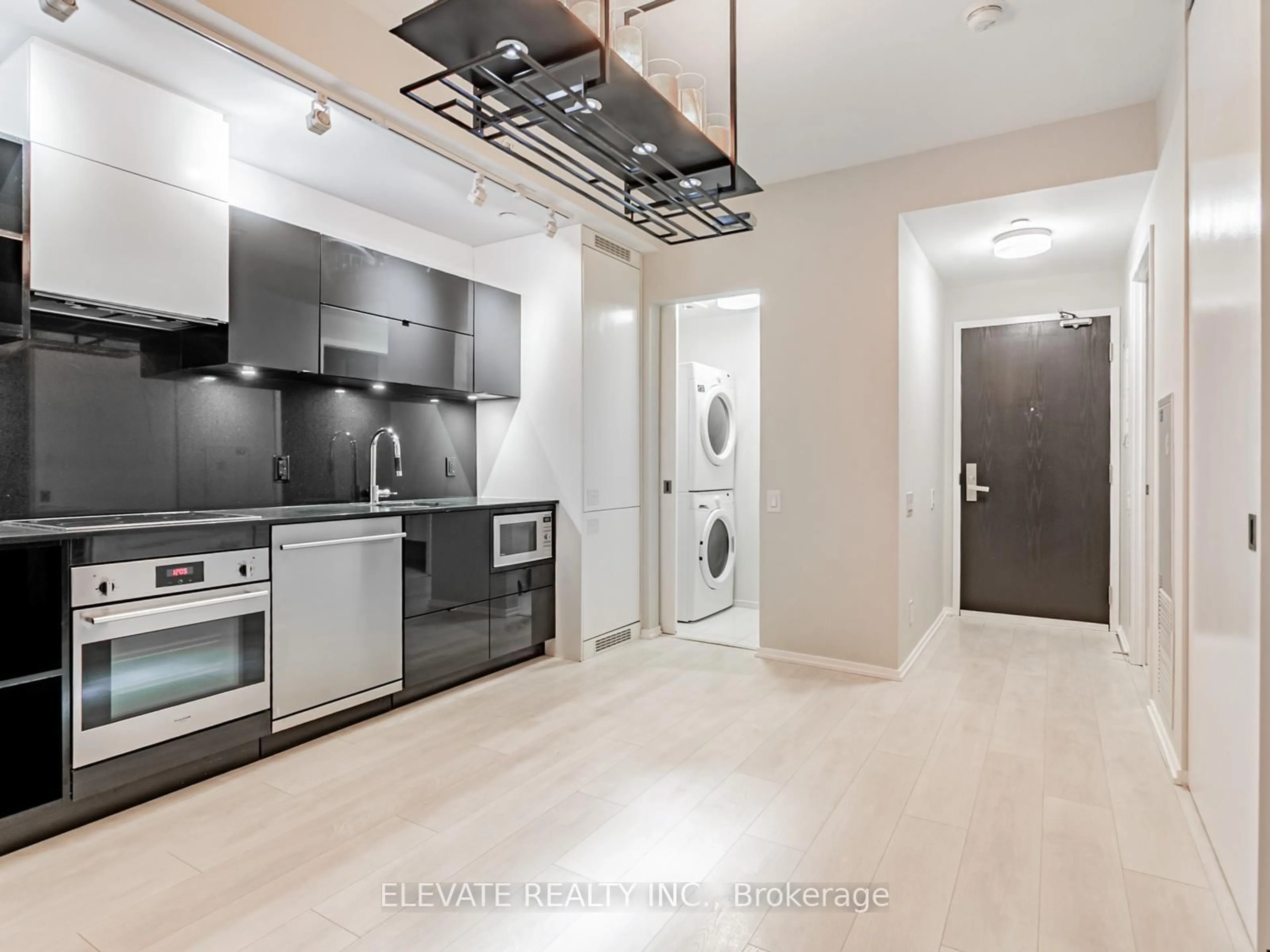 Unknown for 125 Peter St #3104, Toronto Ontario M5V 2G9