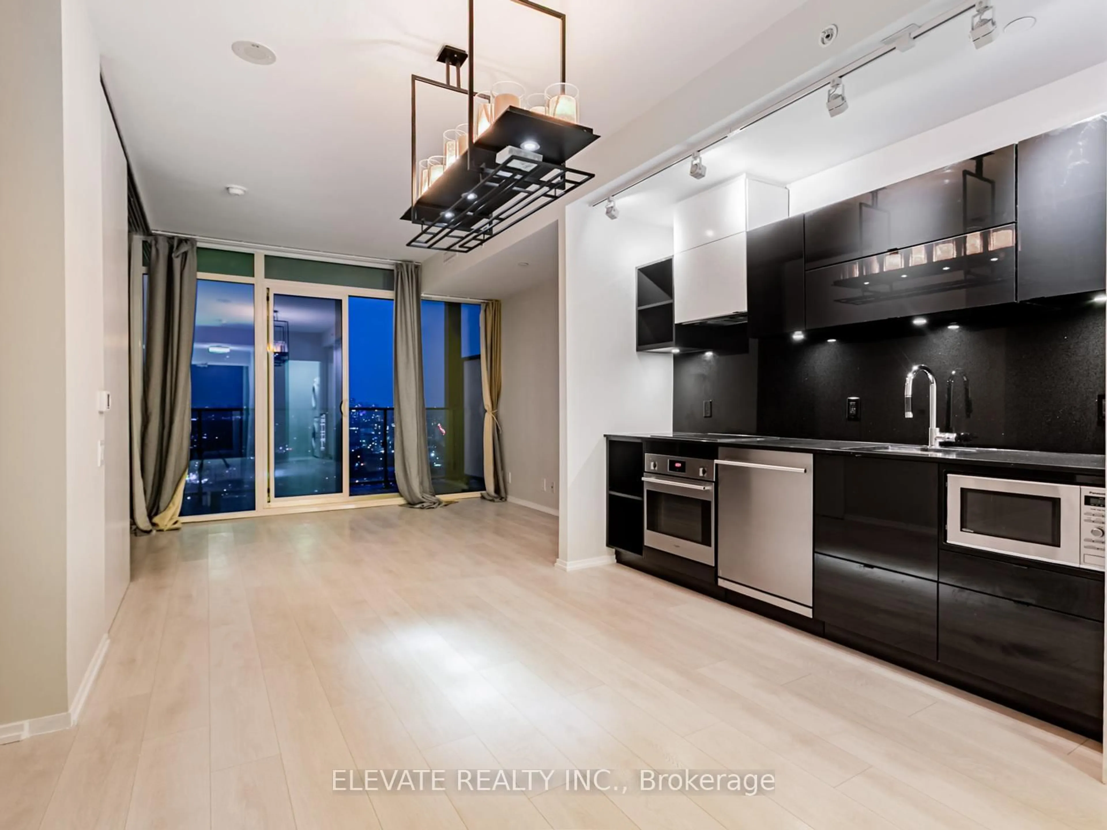Open concept kitchen, unknown for 125 Peter St #3104, Toronto Ontario M5V 2G9