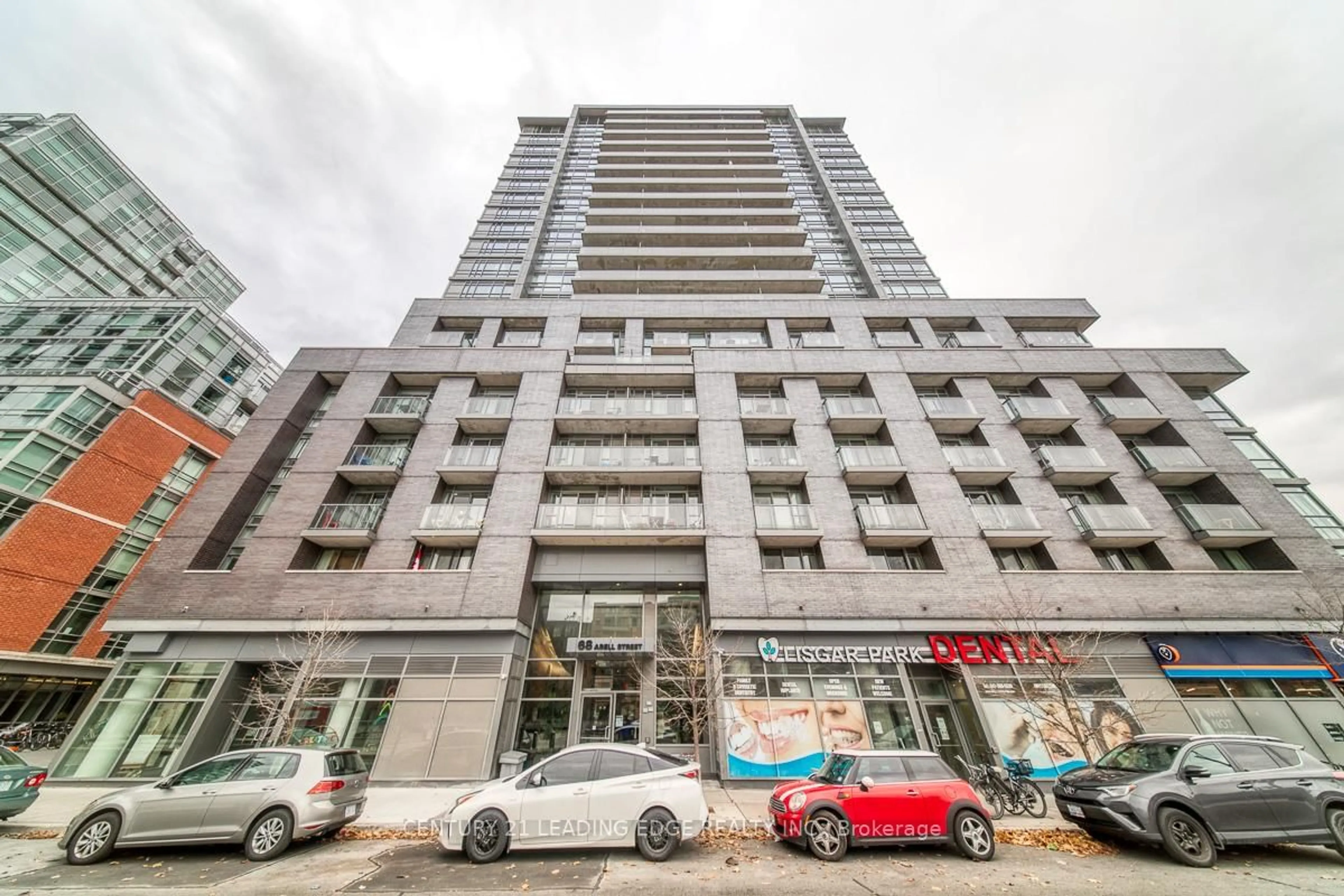 Indoor foyer for 68 Abell St #616, Toronto Ontario M6J 0B1