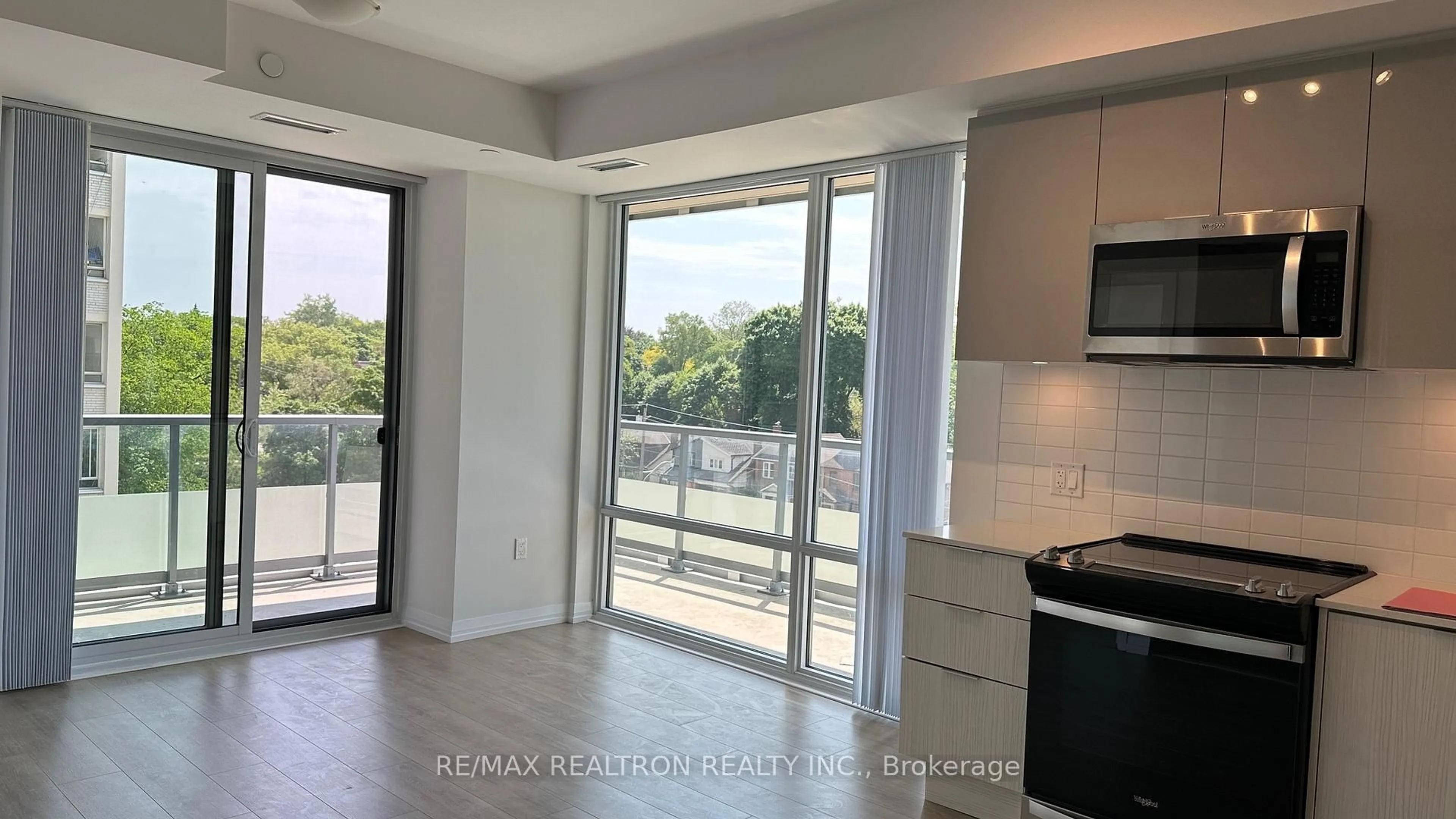 A pic of a room for 25 Holly St #507, Toronto Ontario M4S 0E1