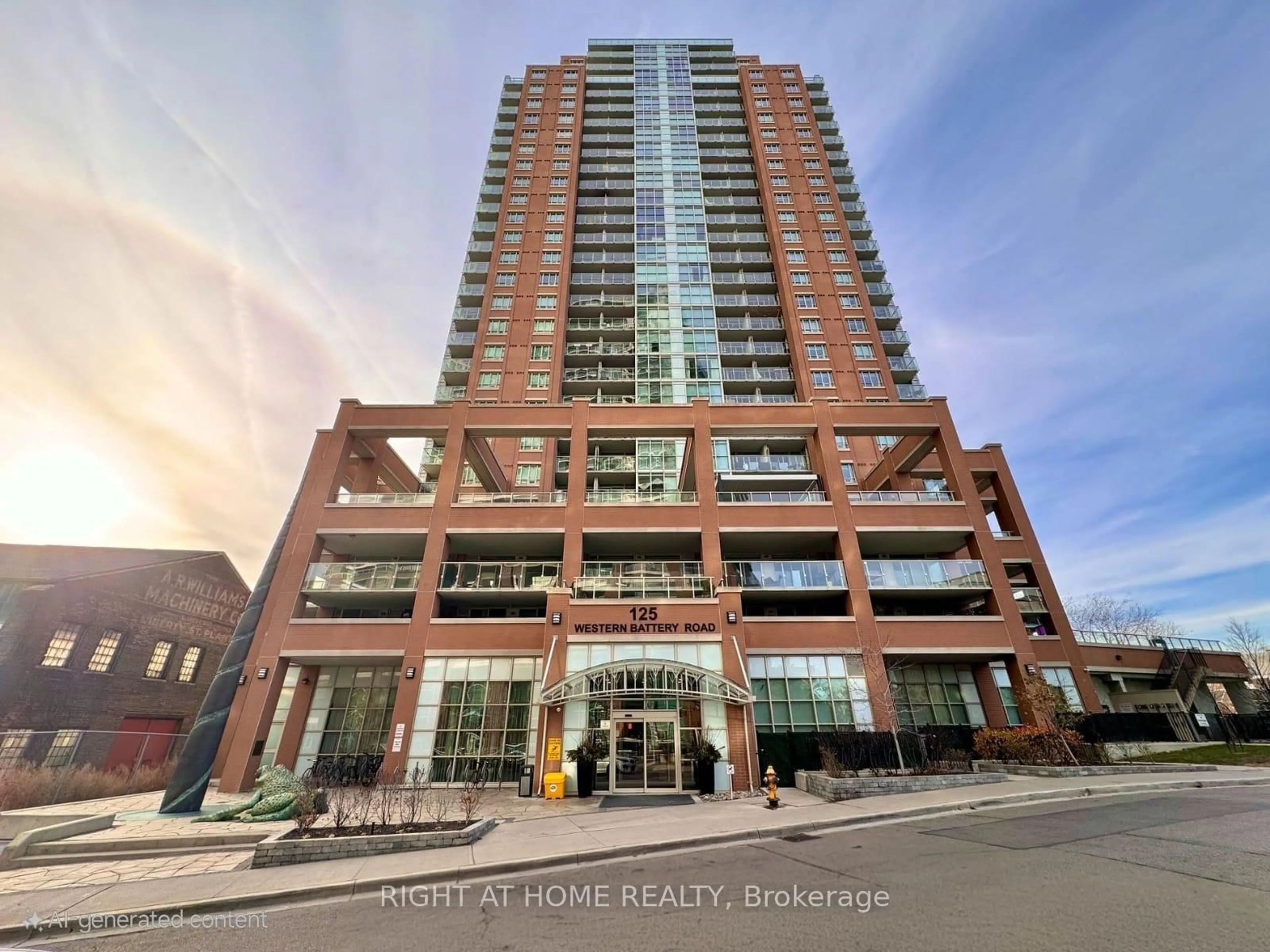 Indoor foyer for 125 Western Battery Rd #214, Toronto Ontario M6K 3R8