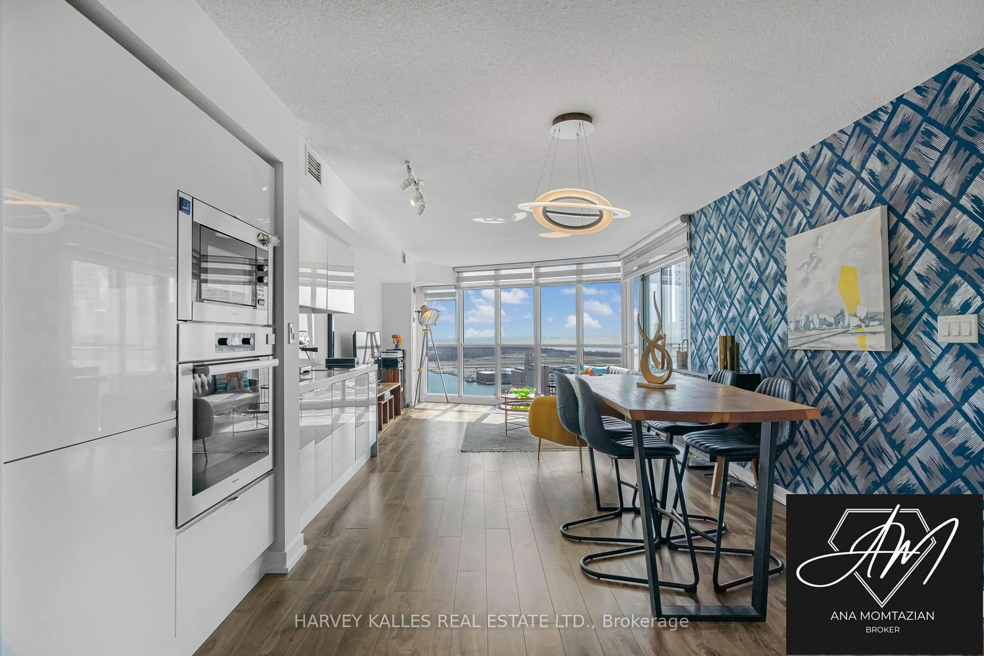 Open concept kitchen, ceramic/tile floor for 21 Iceboat Terr #2909, Toronto Ontario M5V 4A9