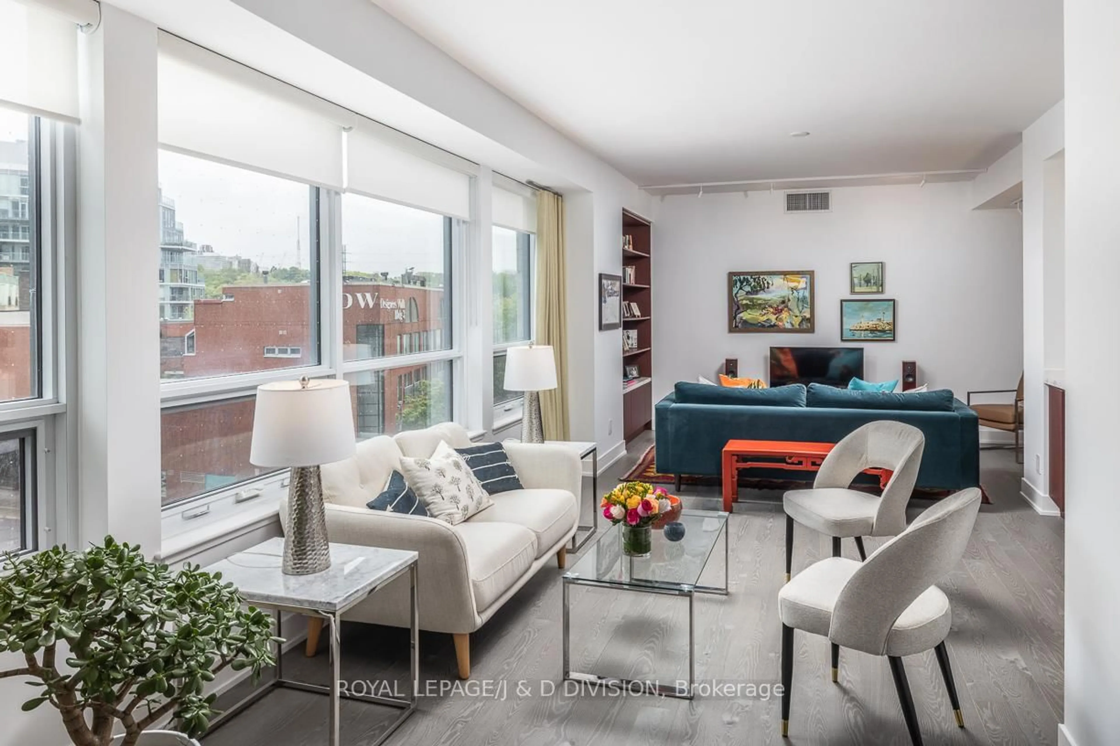 Living room with furniture, unknown for 181 Bedford Rd #309, Toronto Ontario M5R 3P8