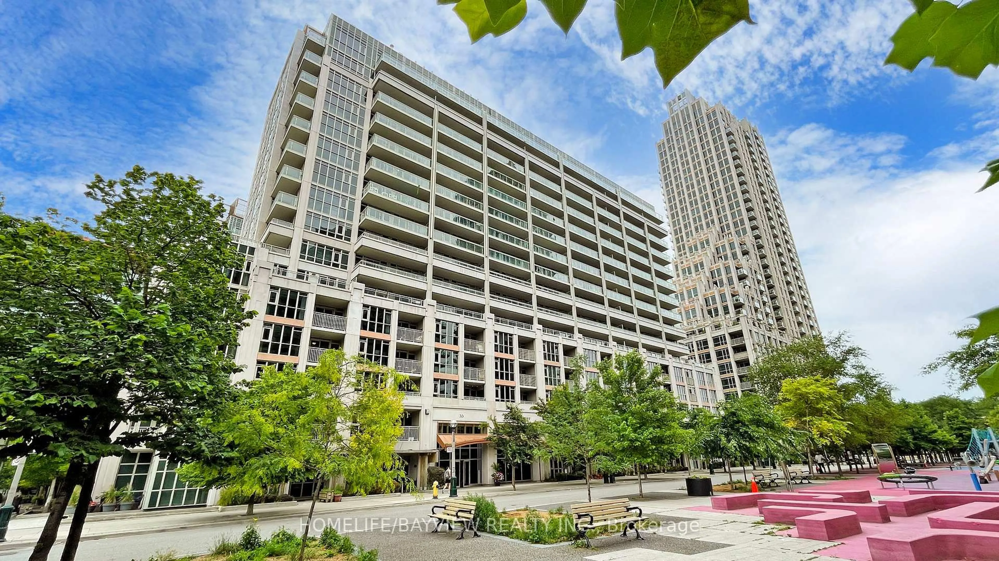 Patio, building for 35 Bastion St #1115, Toronto Ontario M5V 0C2