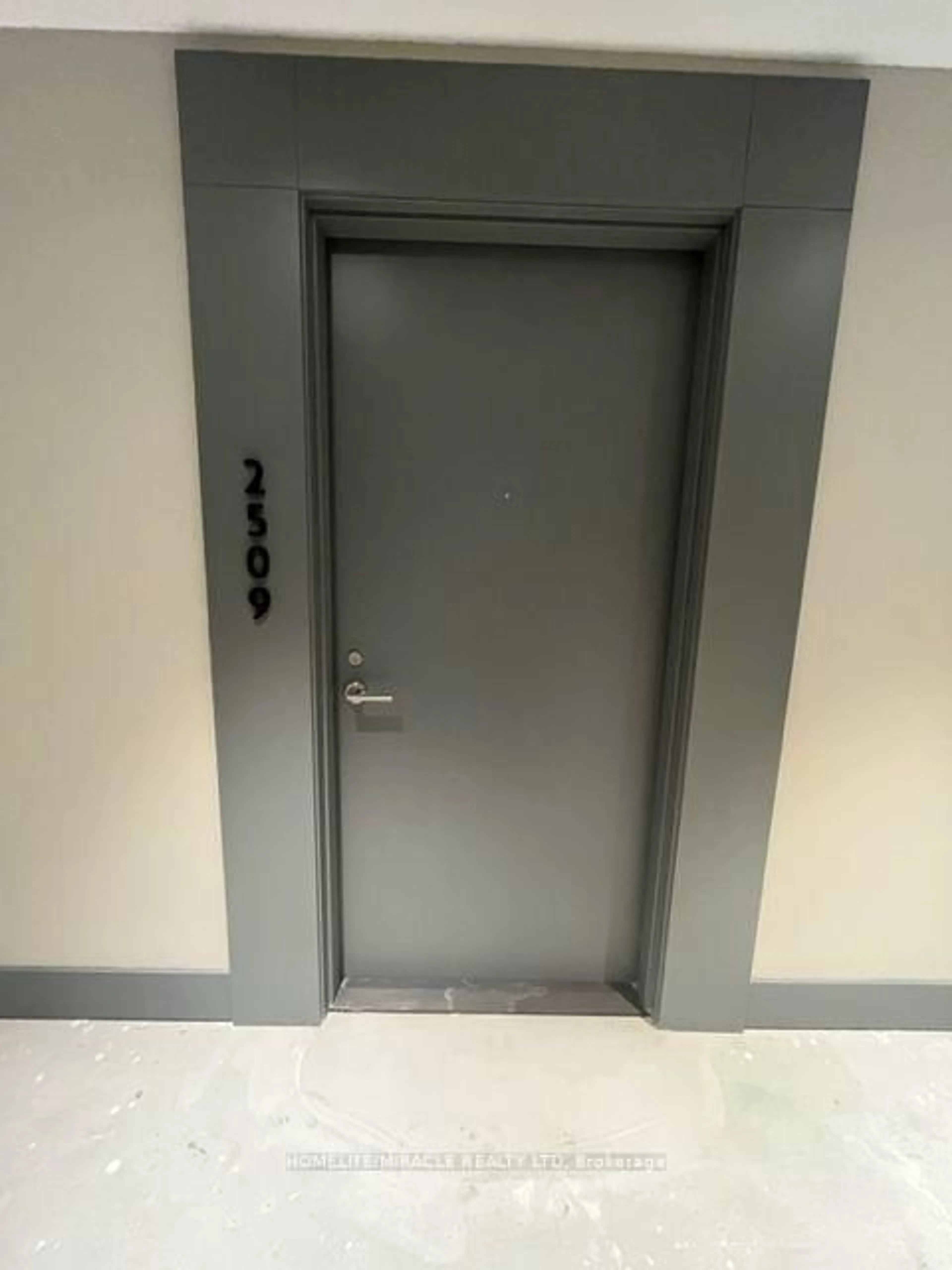 Indoor foyer for 50 O'neill Rd #2509, Toronto Ontario M3C 0R1