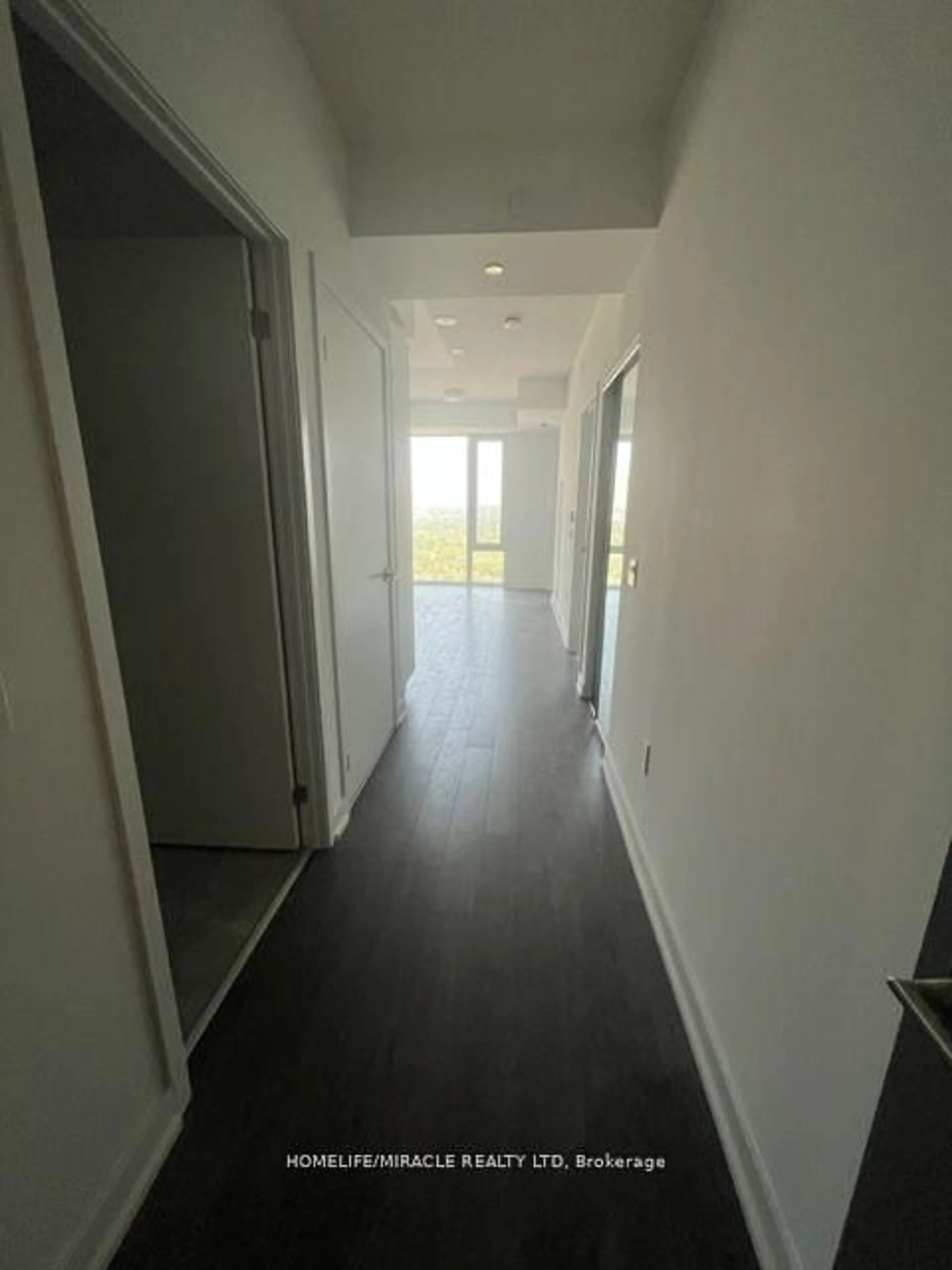 Indoor foyer for 50 O'neill Rd #2509, Toronto Ontario M3C 0R1