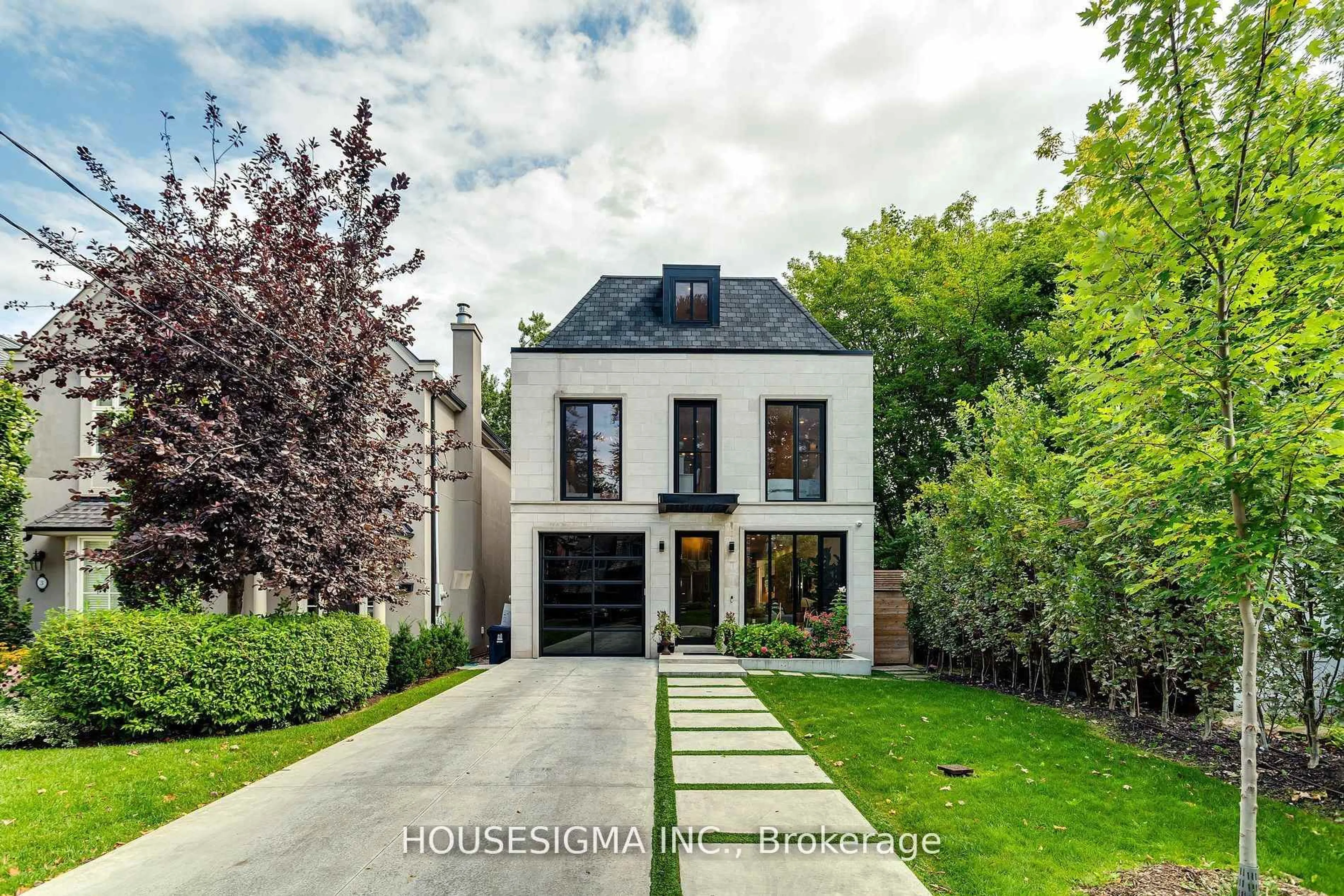 Home with brick exterior material, street for 1 De Vere Gdns, Toronto Ontario M5M 3E4