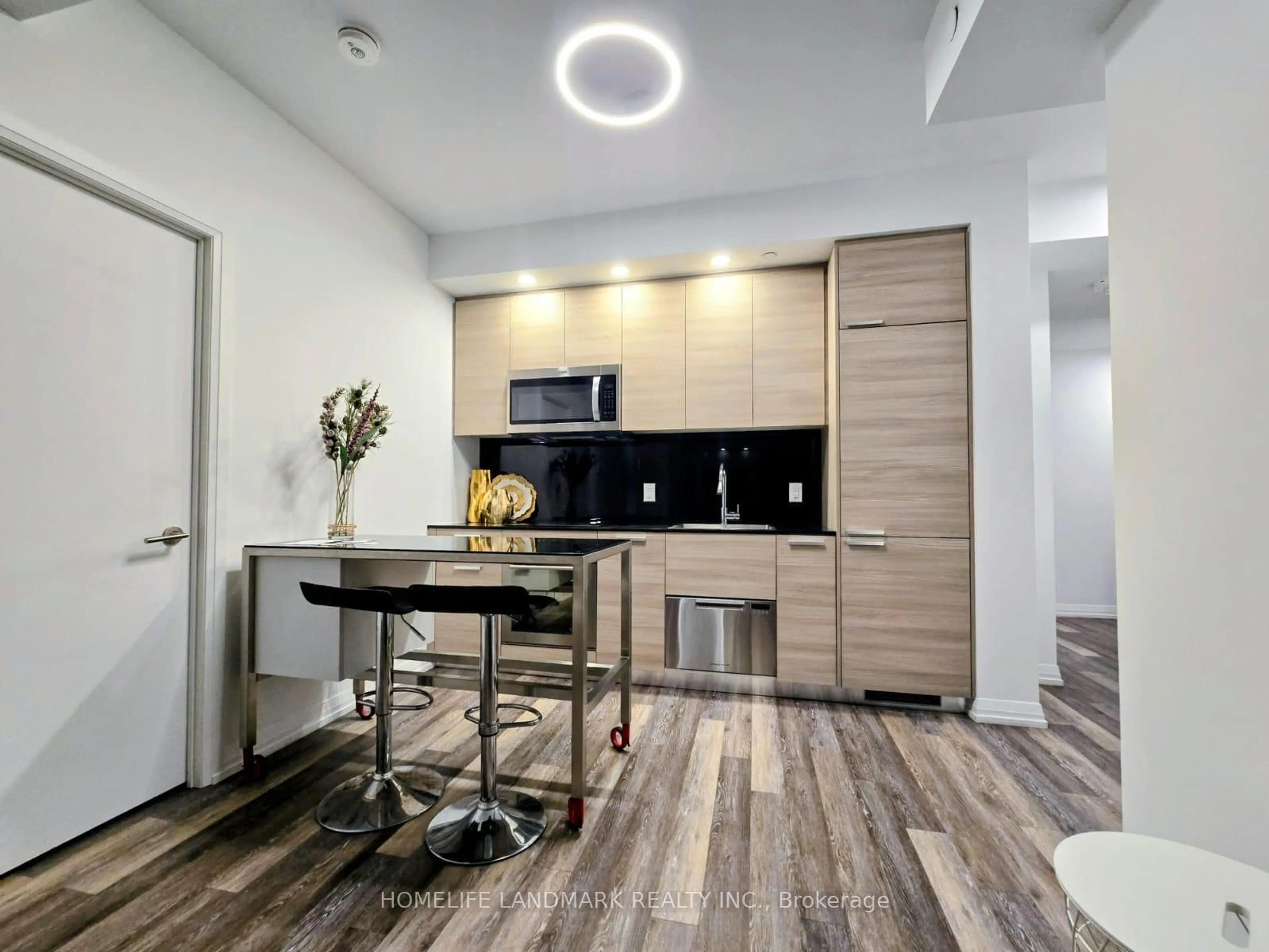 Unknown for 75 Canterbury Pl #1211, Toronto Ontario M2N 0L2