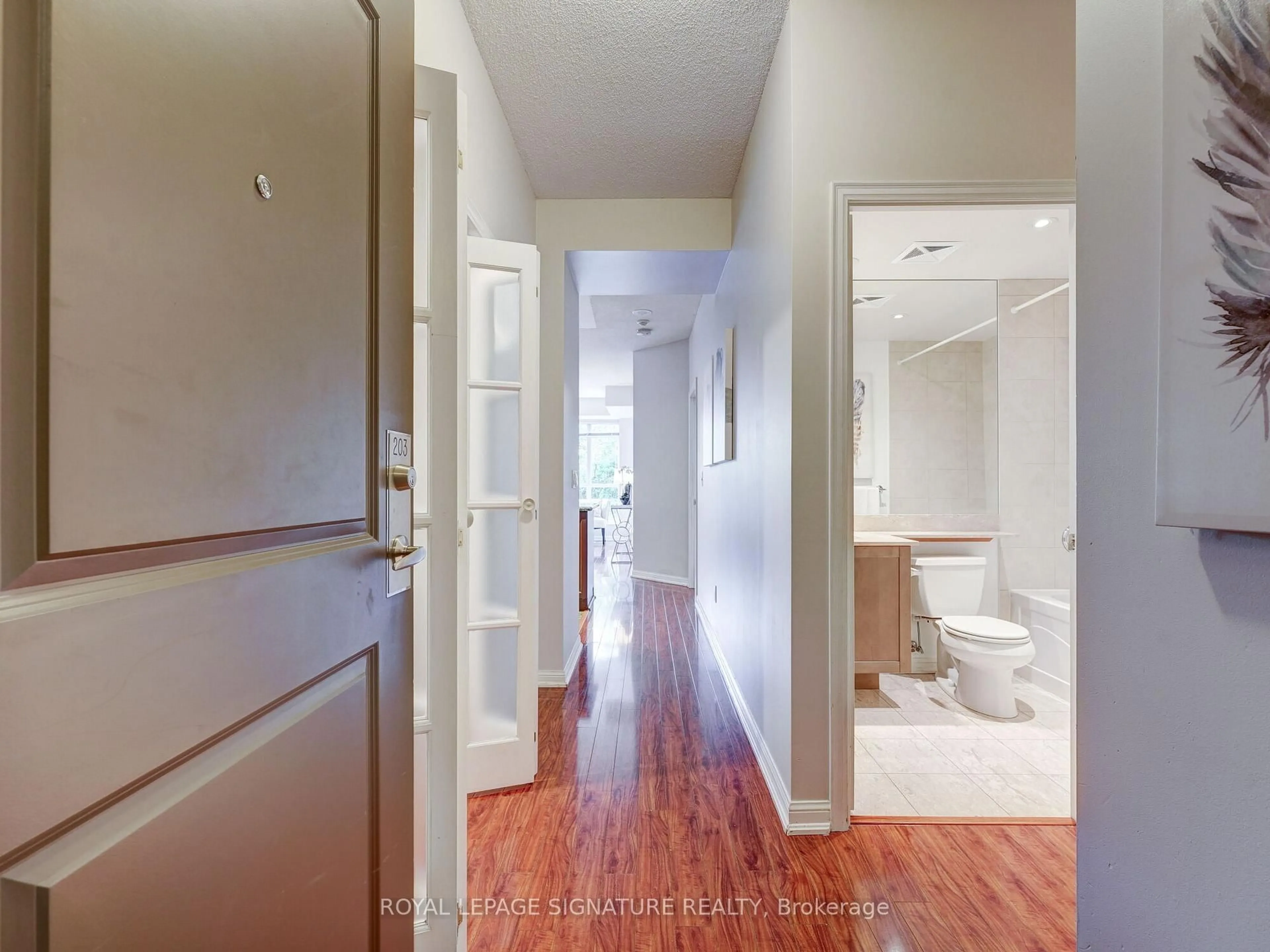 Unknown for 628 Fleet St #203, Toronto Ontario M5V 1A8