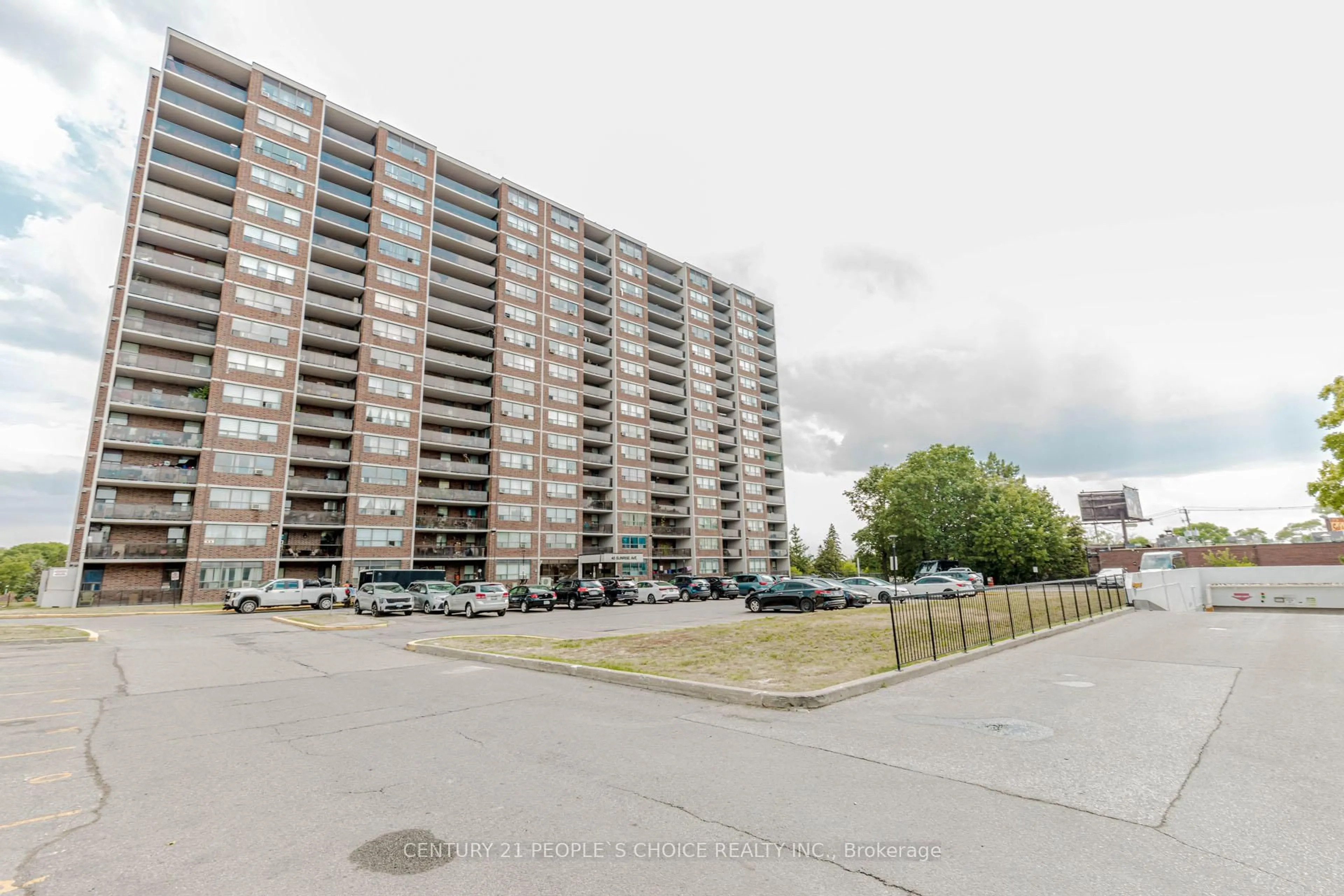 A pic from outside/outdoor area/front of a property/back of a property/a pic from drone, street for 45 Sunrise Ave #1105, Toronto Ontario M4A 2S3
