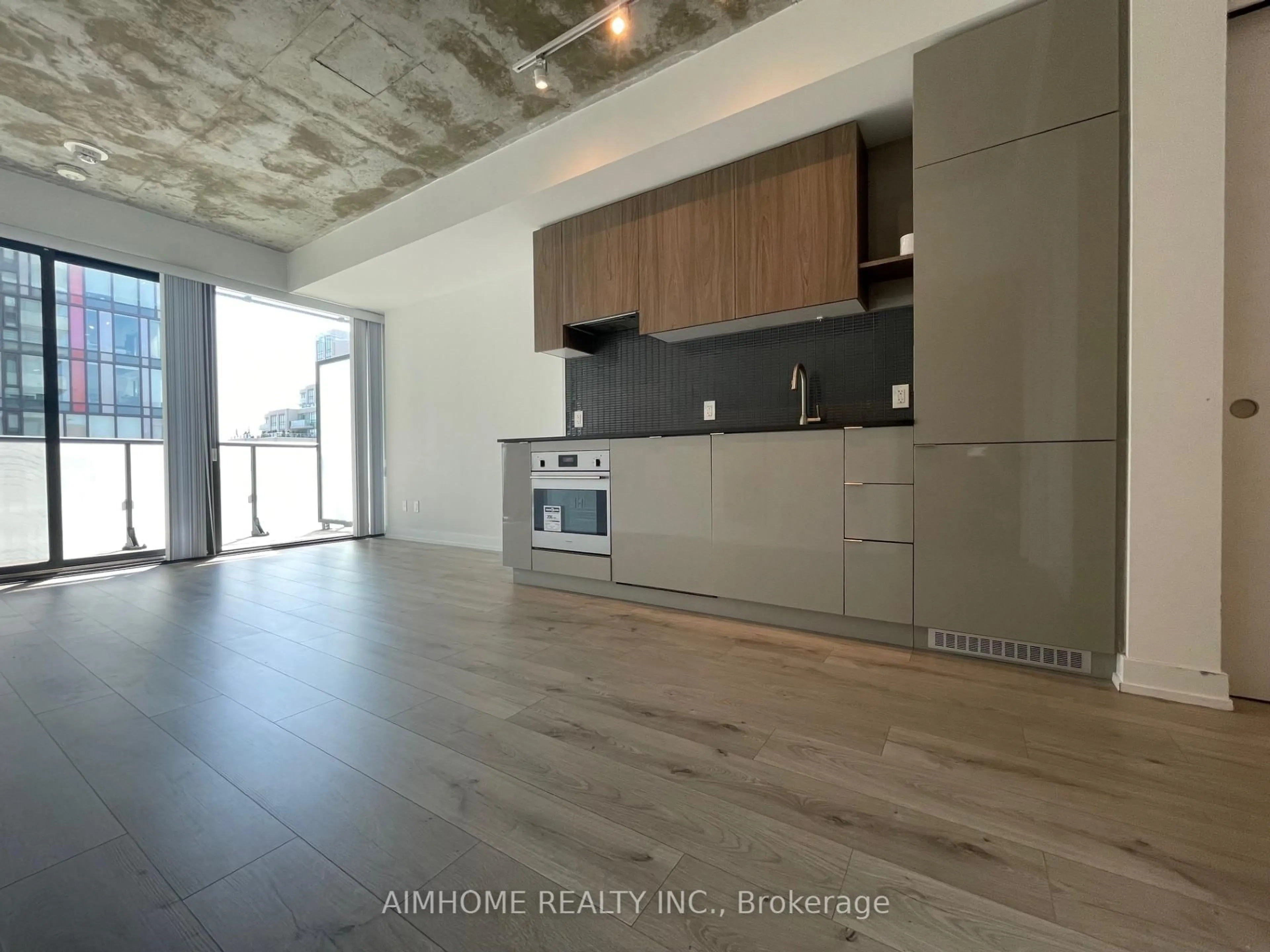 Unknown for 161 Roehampton Ave #1109, Toronto Ontario M4P 2K4