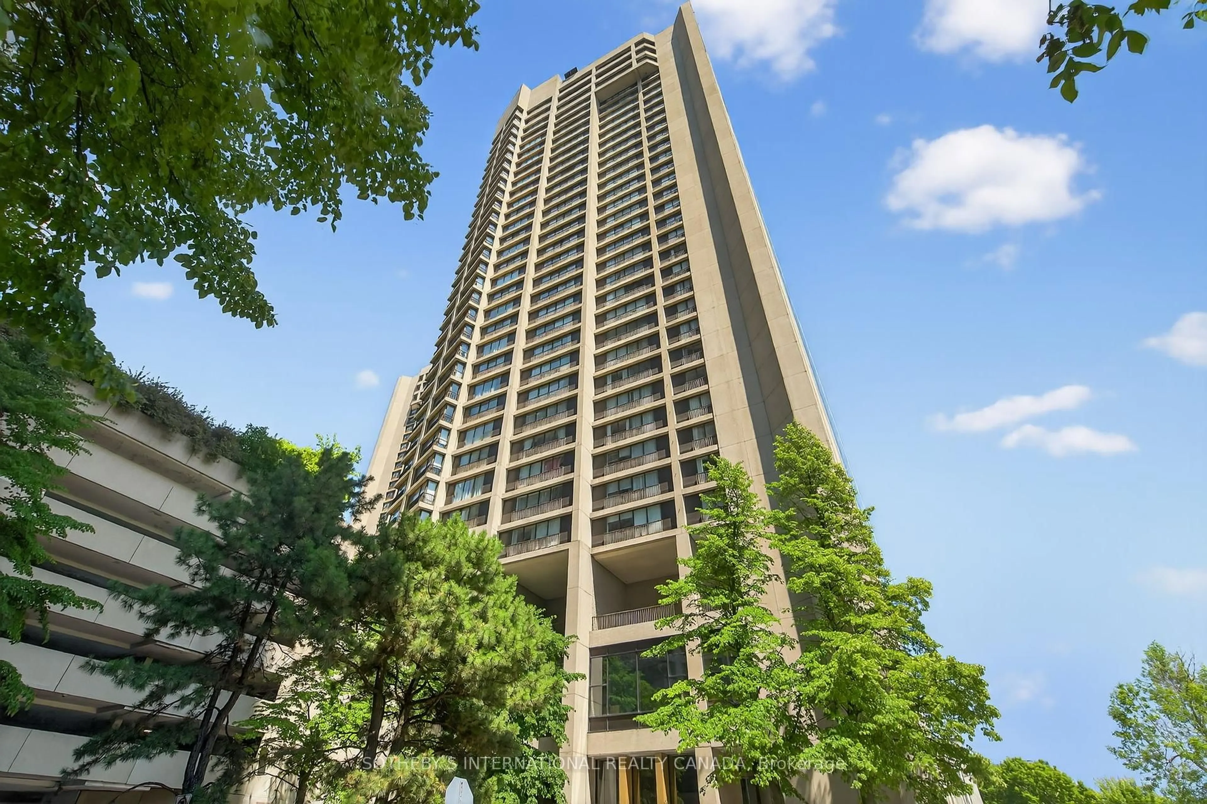 Unknown for 33 Harbour Sq #1423, Toronto Ontario M5J 2G2