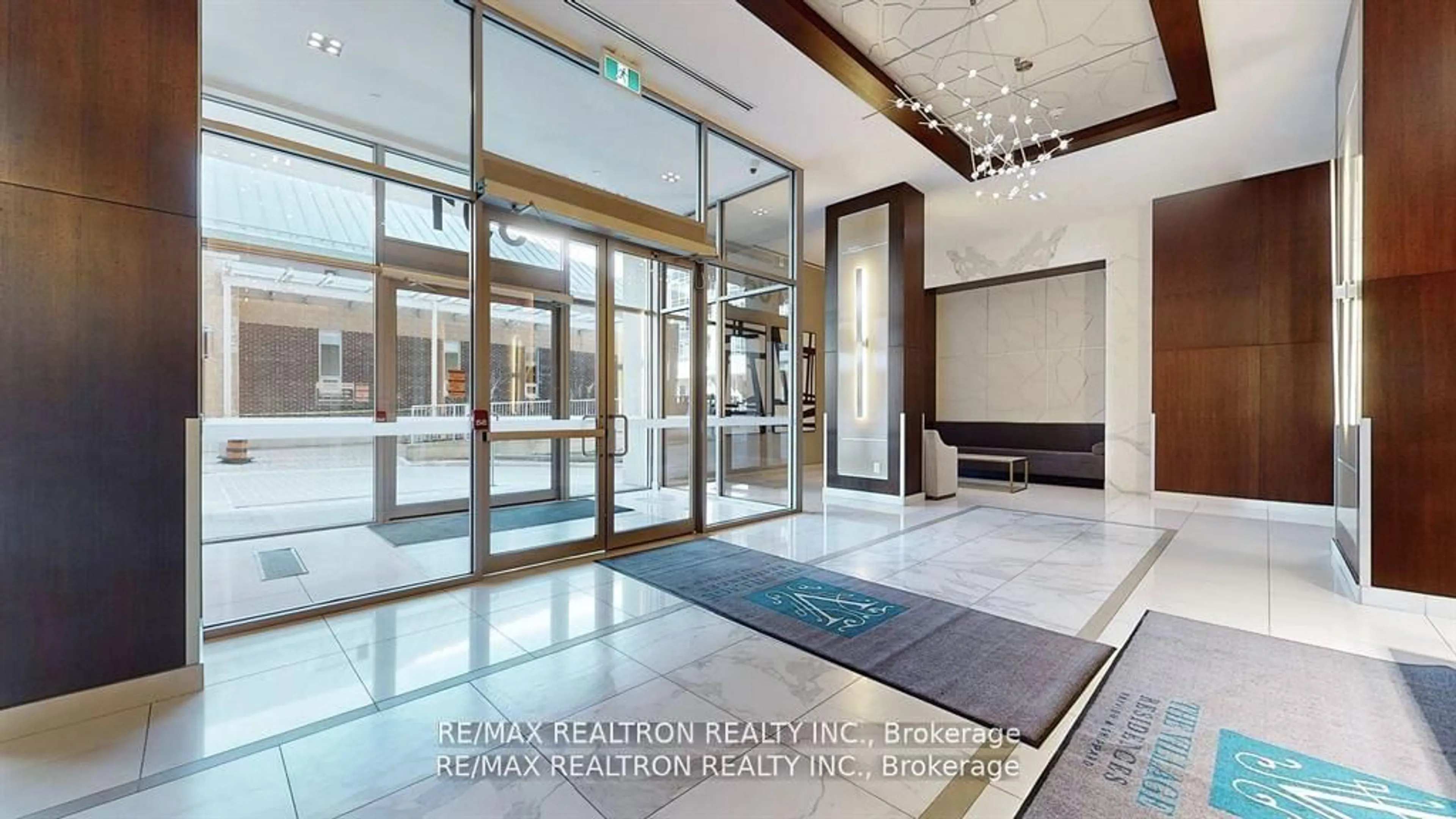 Indoor foyer for 591 Sheppard Ave #923, Toronto Ontario M2K 1B4
