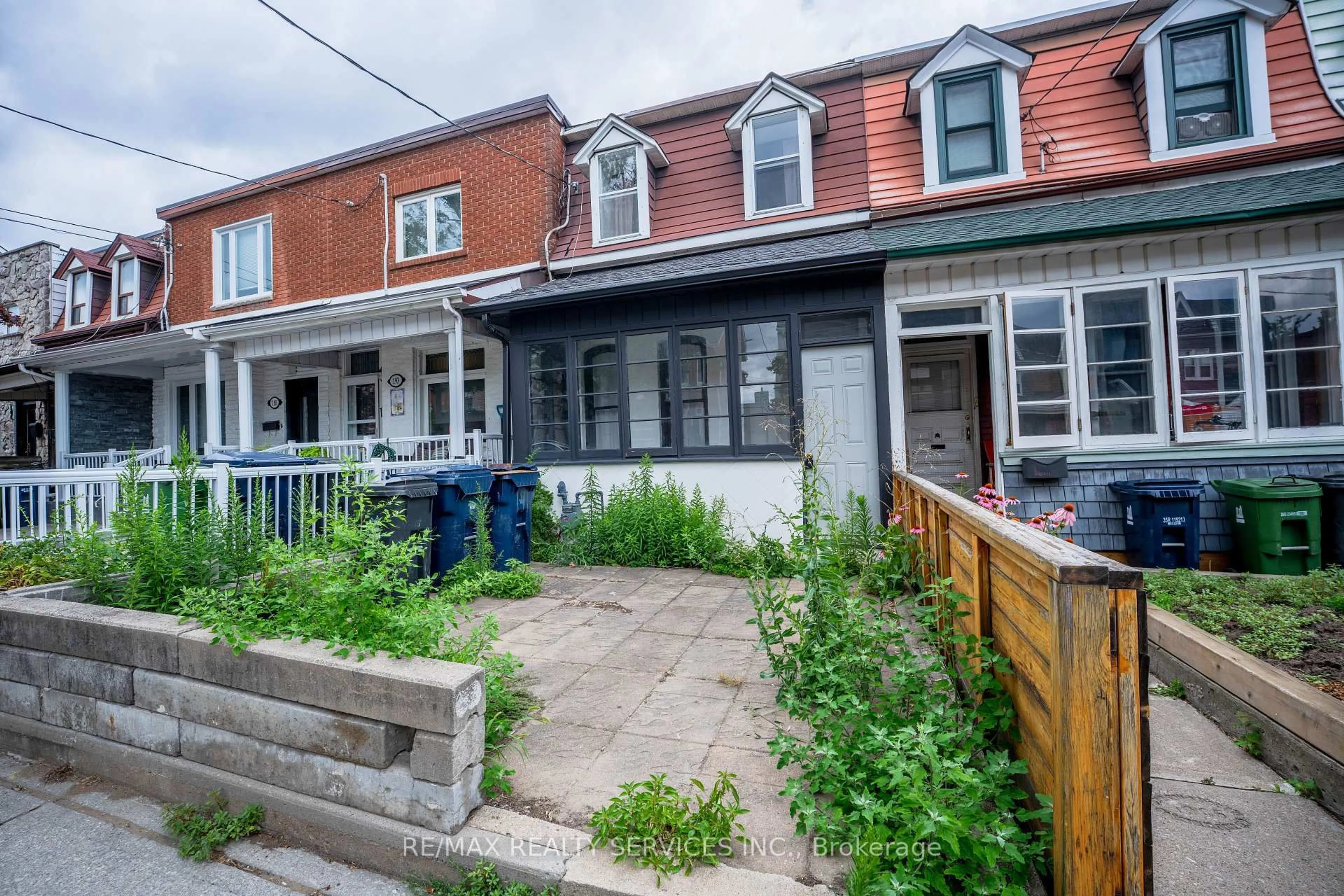 Unknown for 191 Gladstone Ave, Toronto Ontario M6J 3L3
