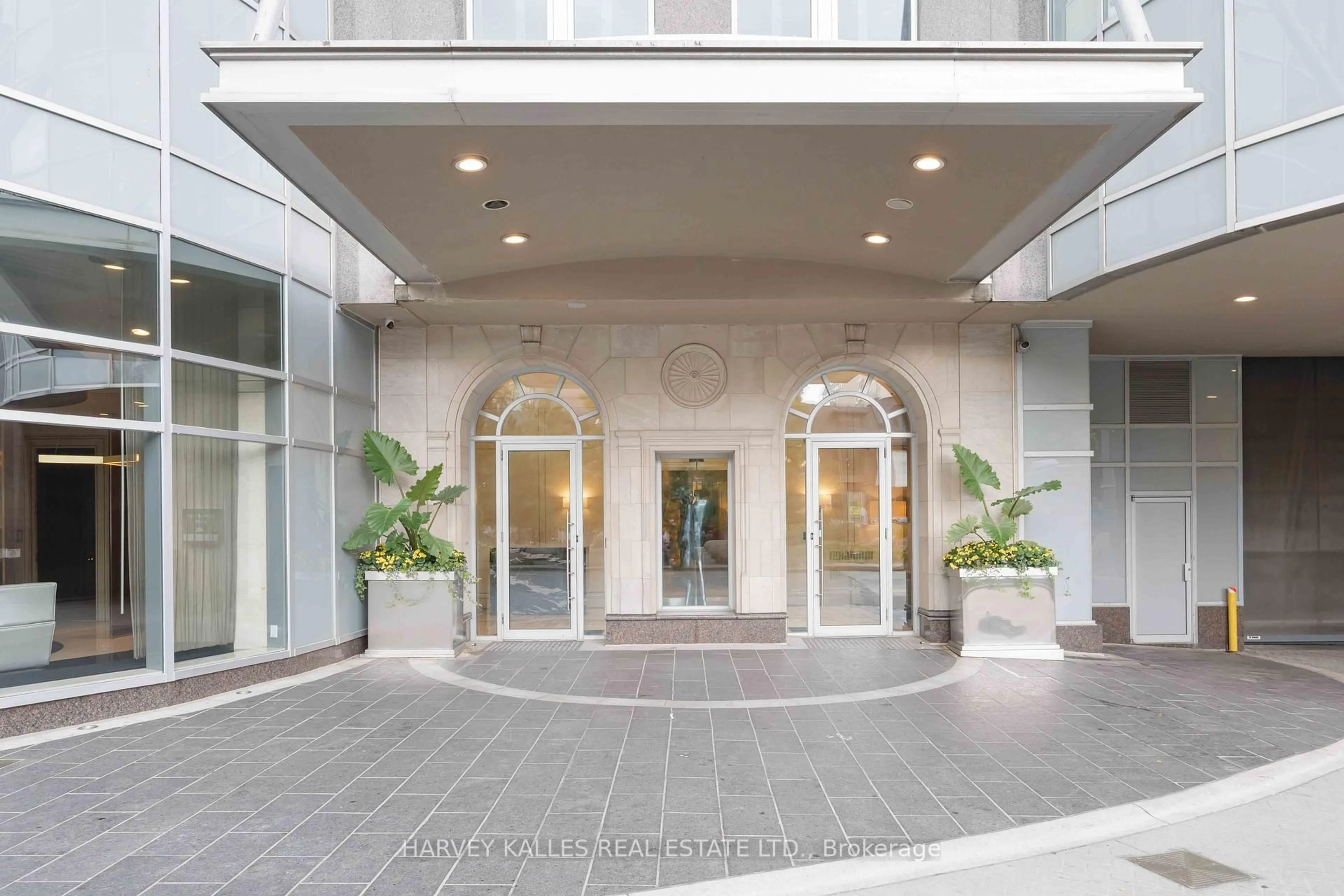 Indoor foyer for 10 Bellair St #1403, Toronto Ontario M5R 3T8