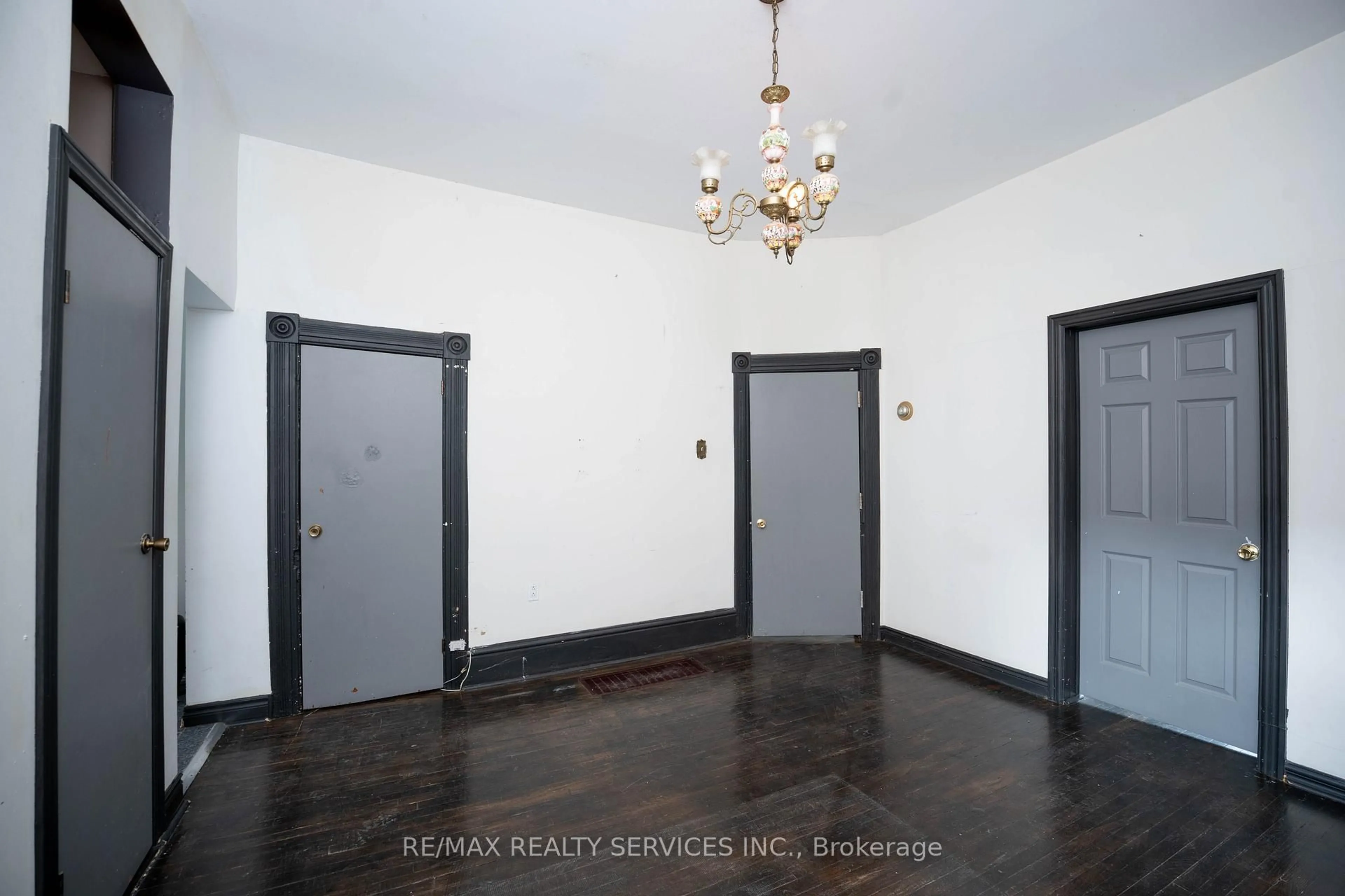 Unknown for 187 Gladstone Ave, Toronto Ontario M6J 3L3