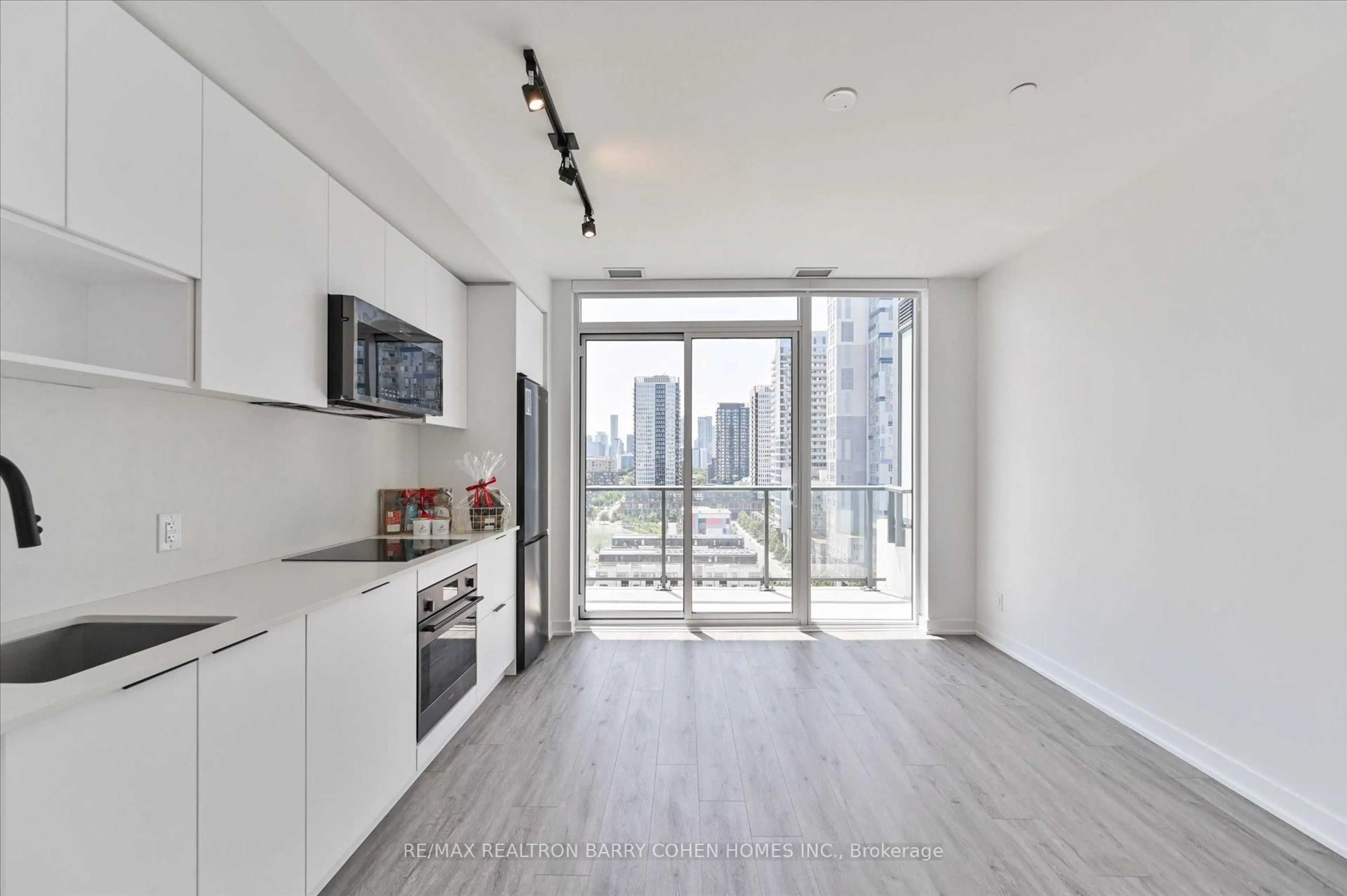 Unknown for 5 Defries St #1118, Toronto Ontario M5A 0W7