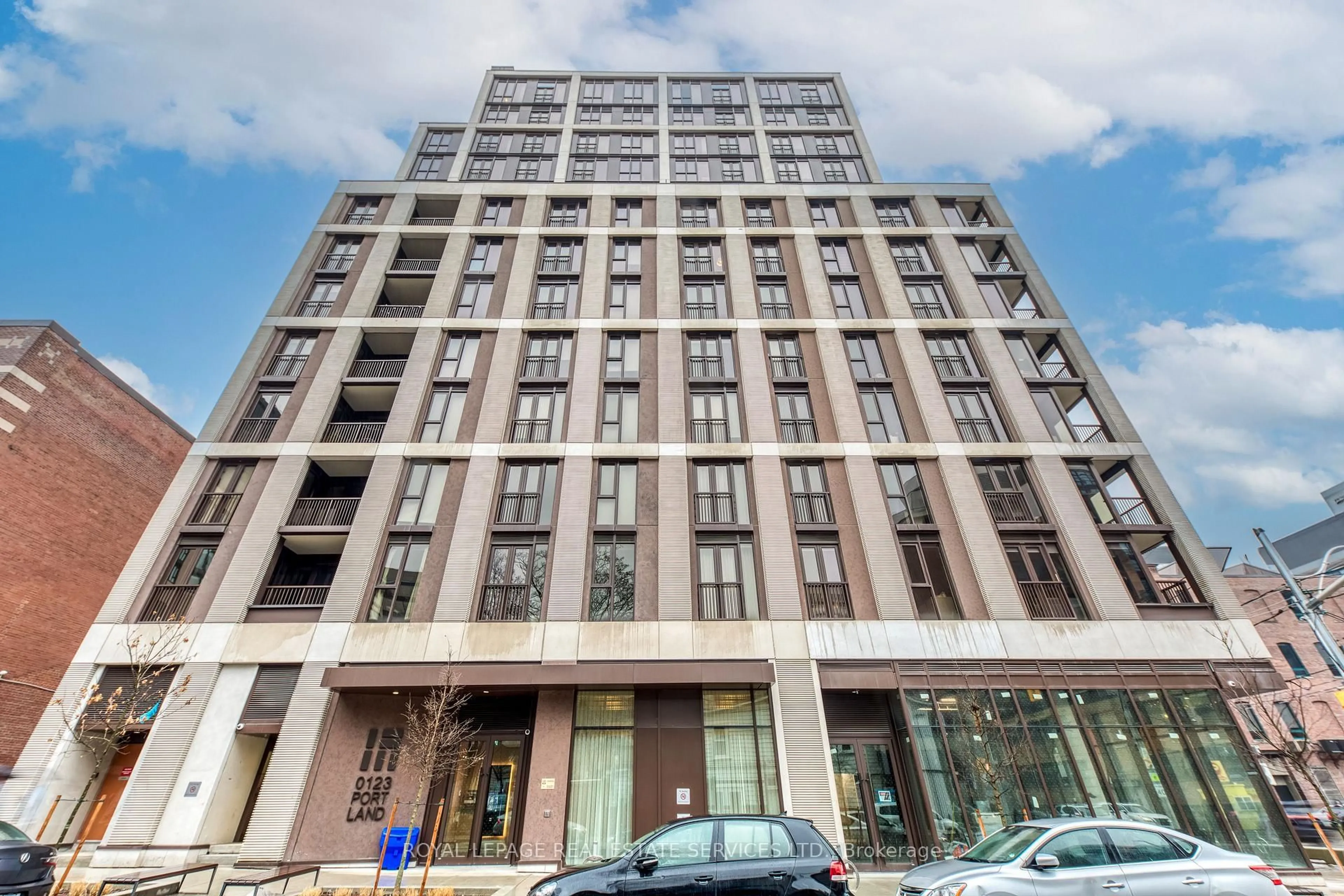 Indoor foyer for 123 Portland St #1004, Toronto Ontario M5V 0V9