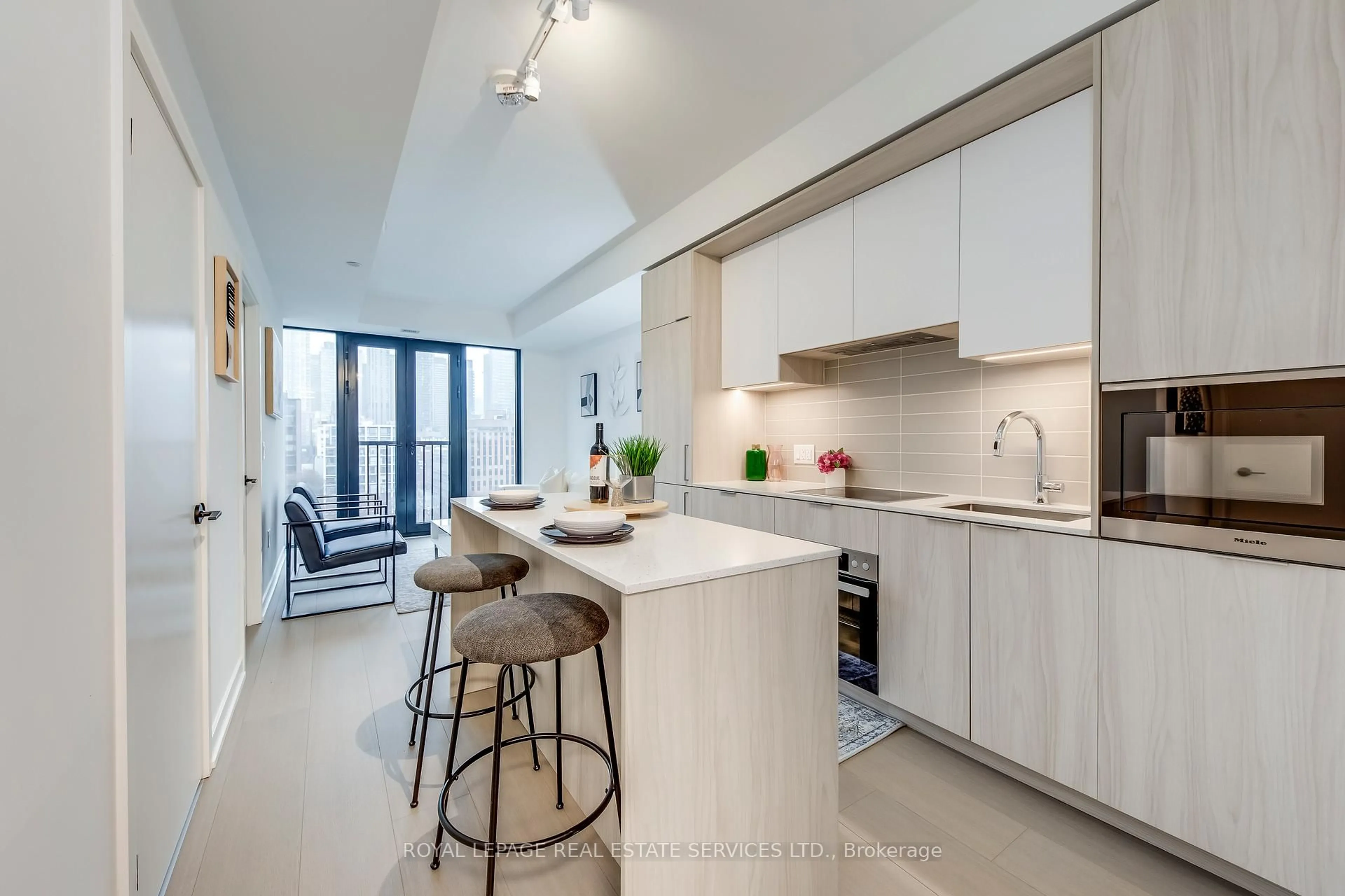 Open concept kitchen, unknown for 123 Portland St #1004, Toronto Ontario M5V 0V9