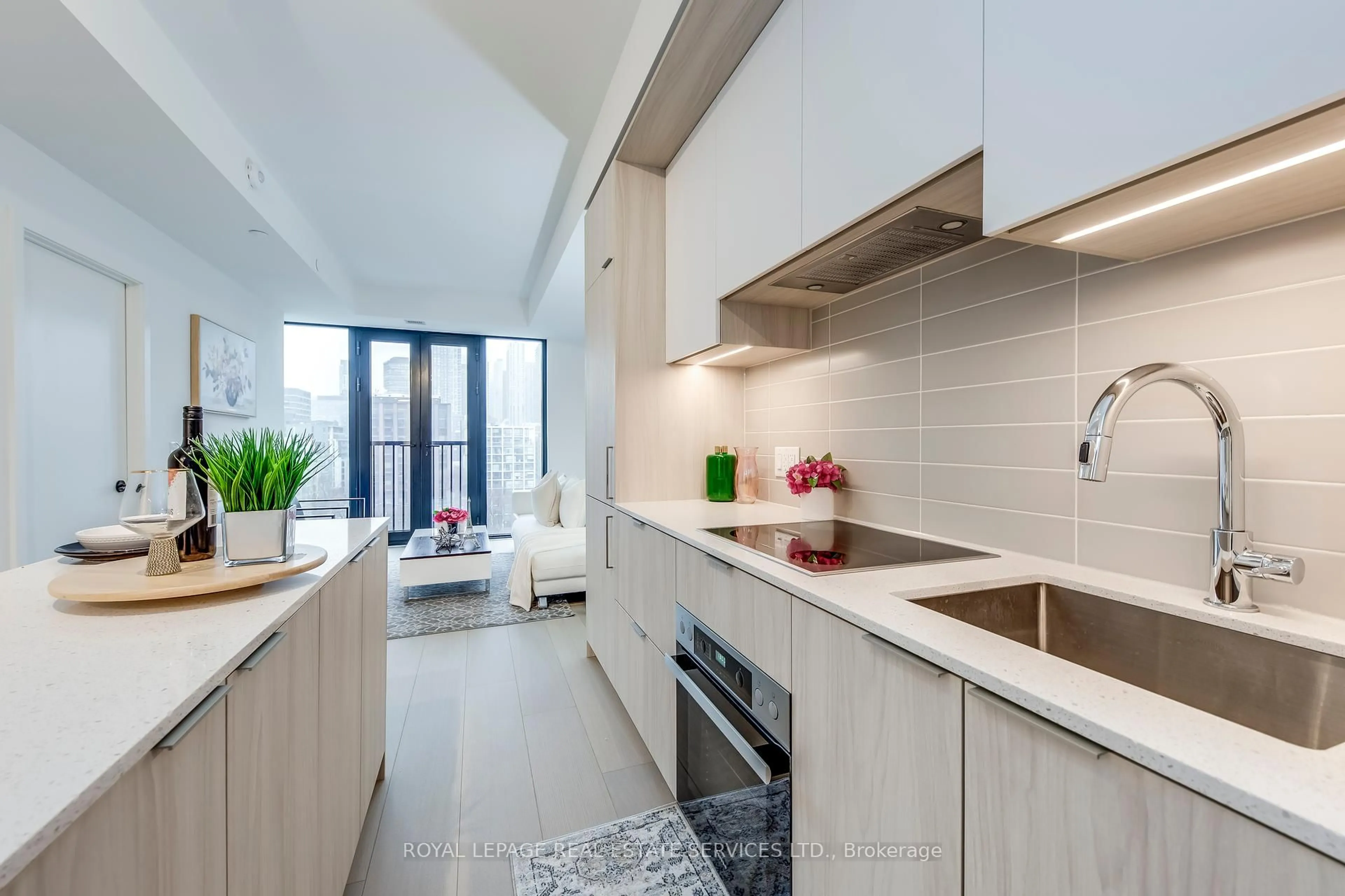 Unknown for 123 Portland St #1004, Toronto Ontario M5V 0V9
